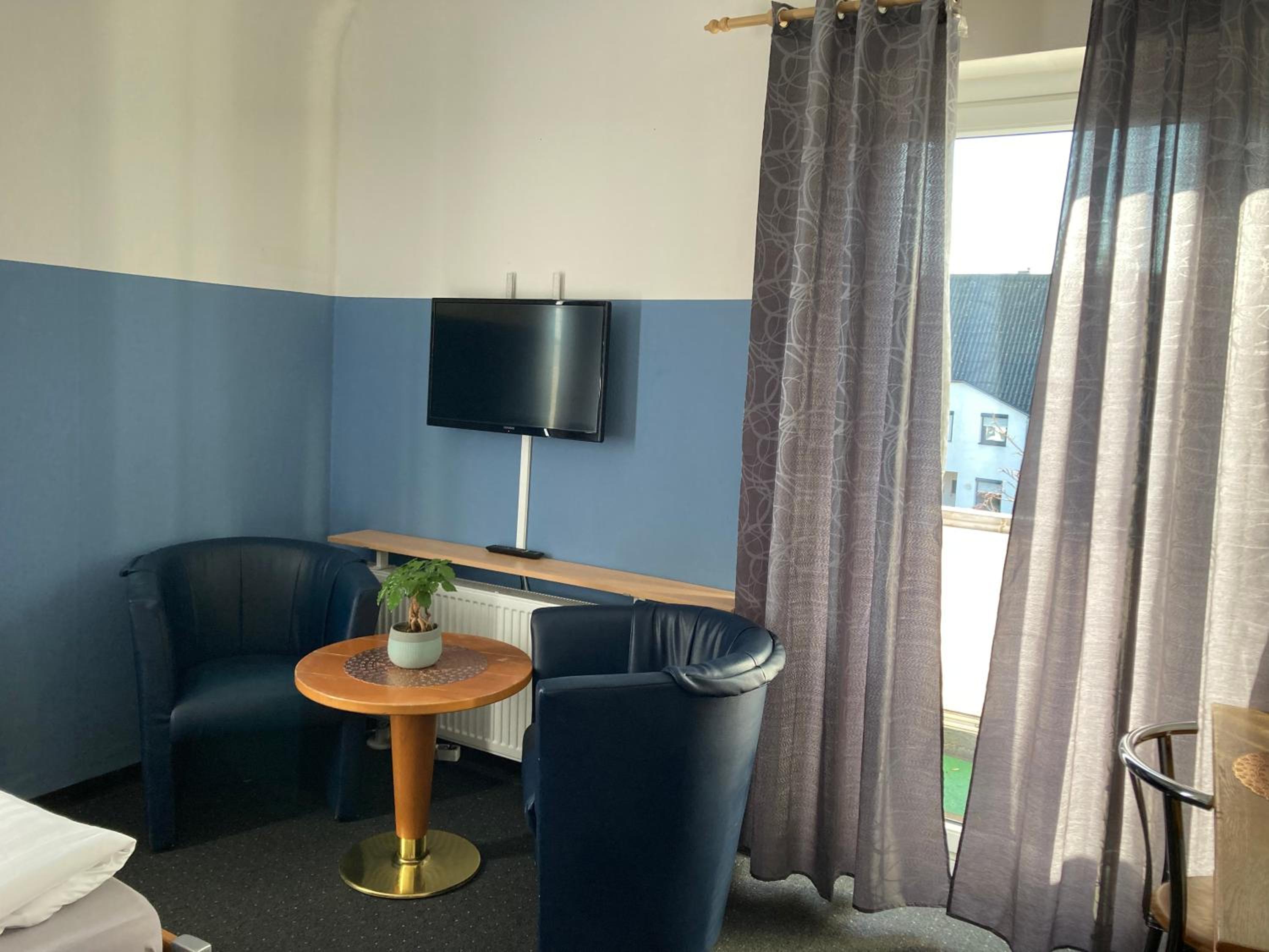 Economy Double Room photo 1