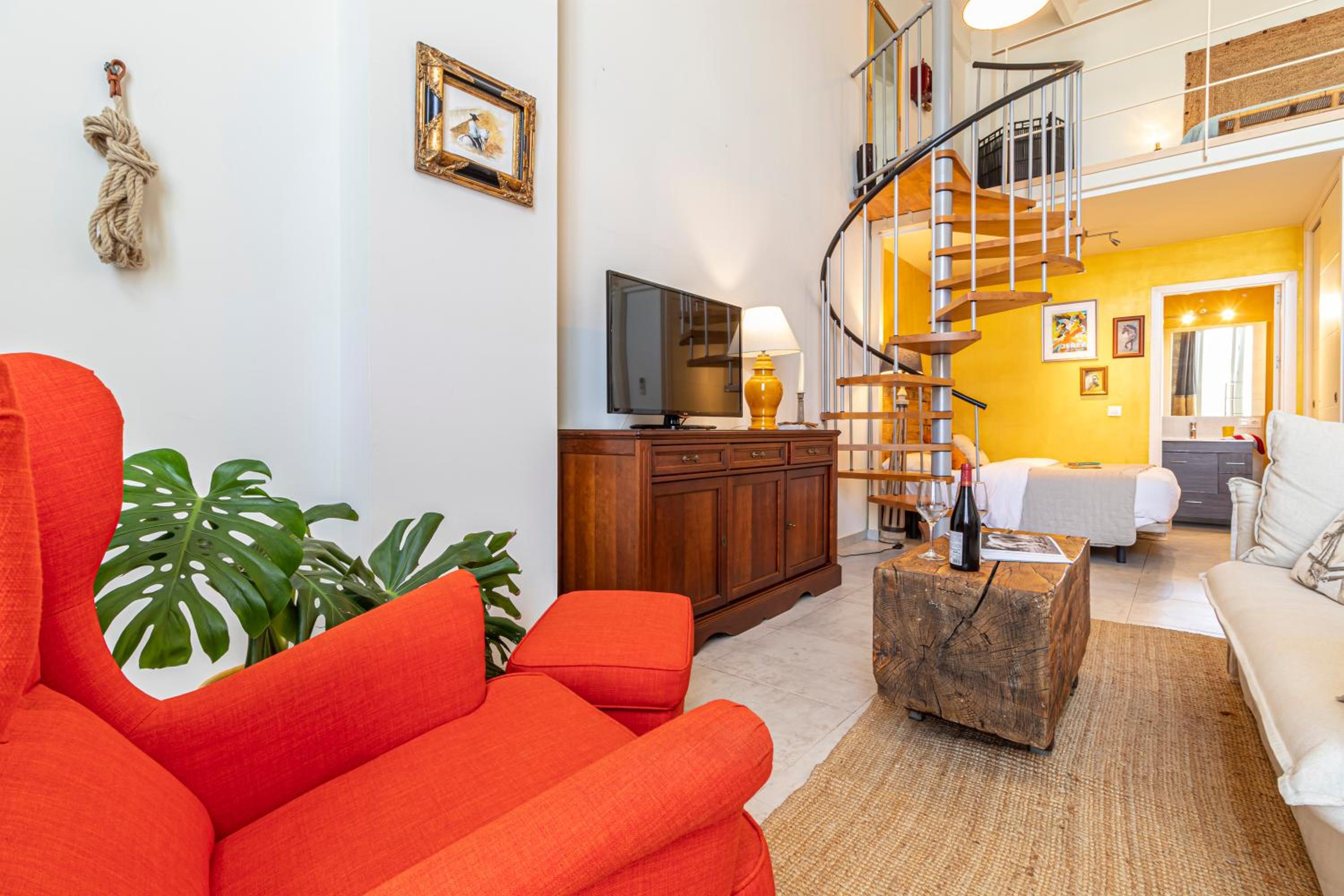 Loft - Photo 15