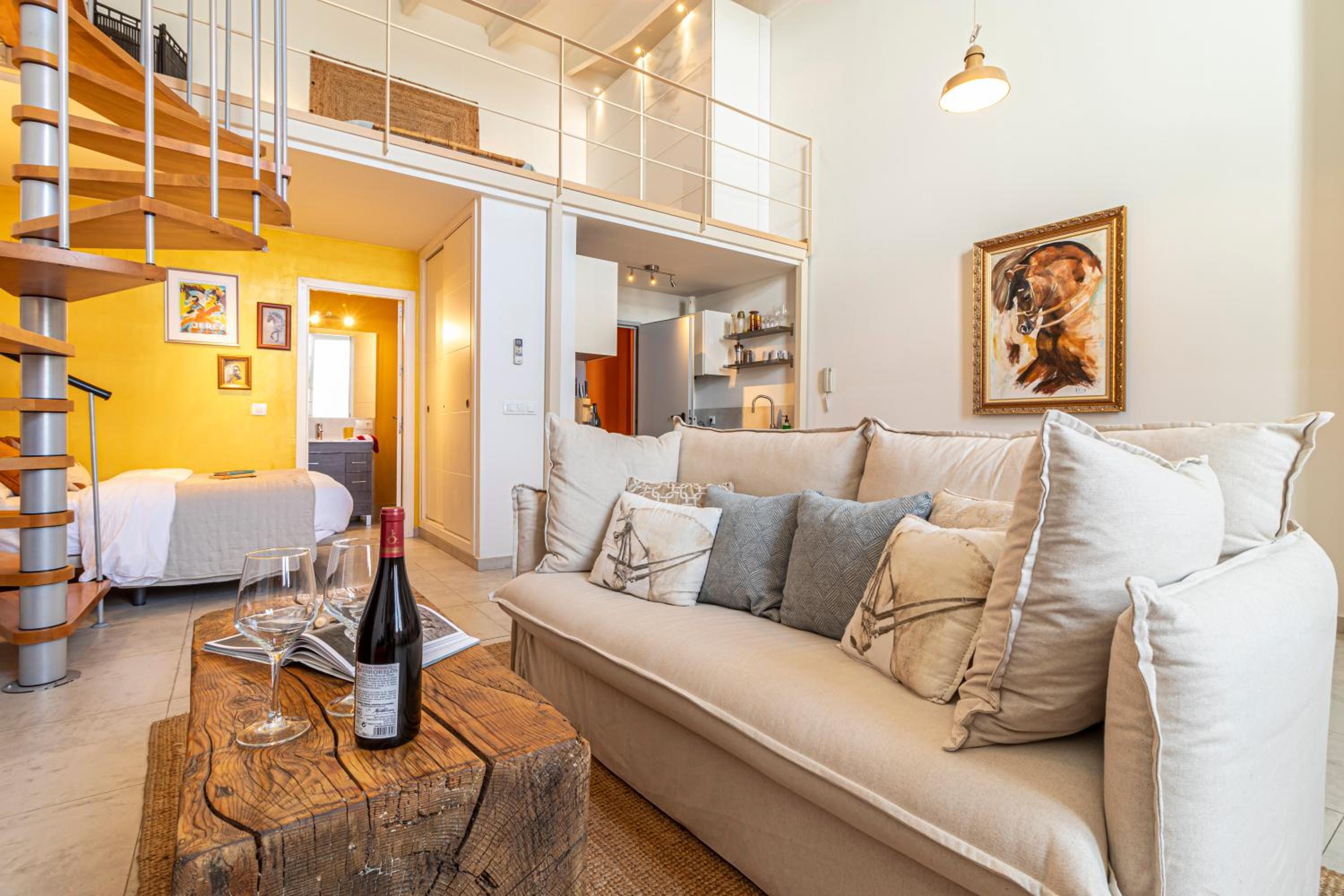 Loft - Photo 16