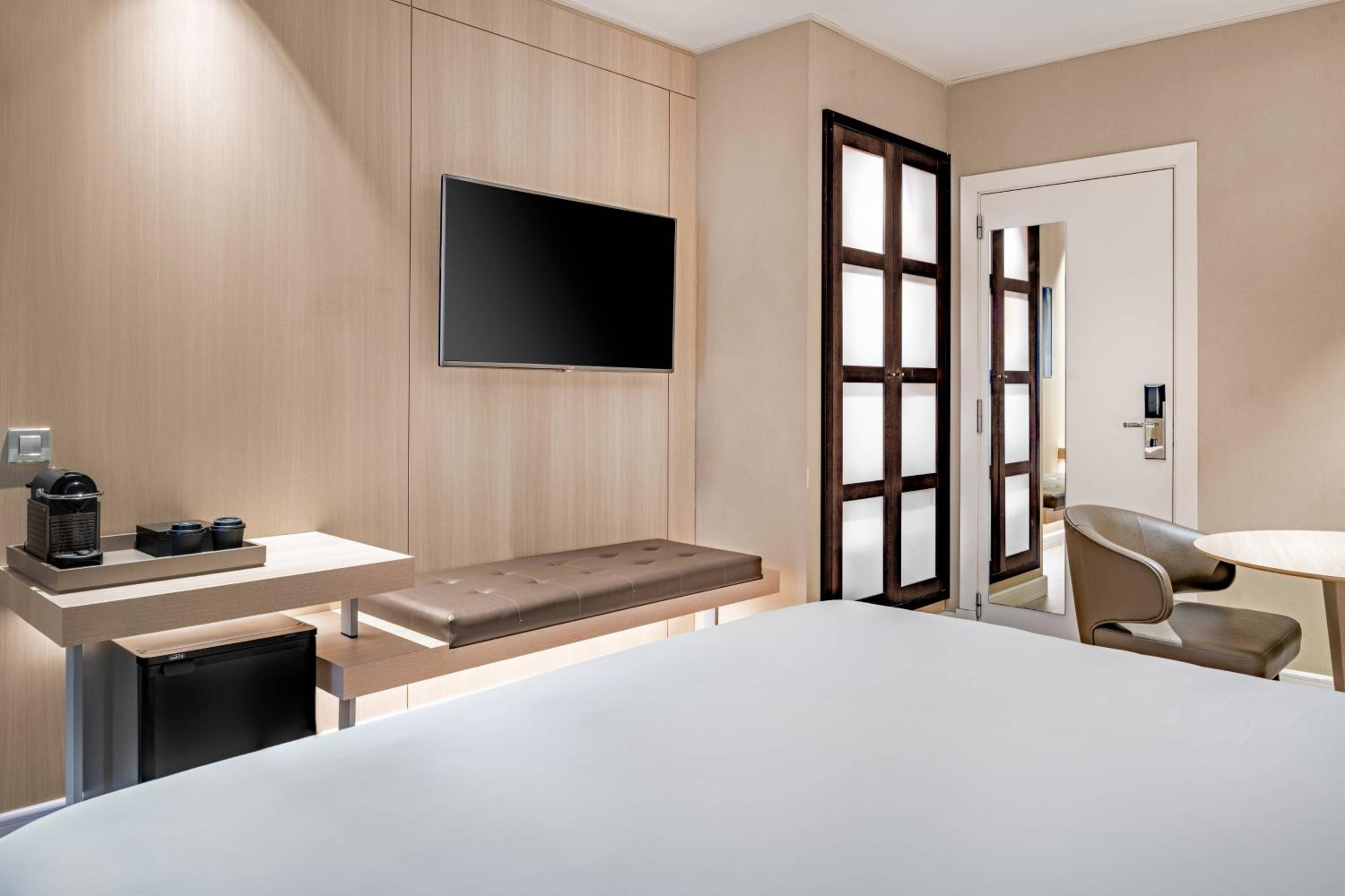 Superior Room, Guest room, 1 King