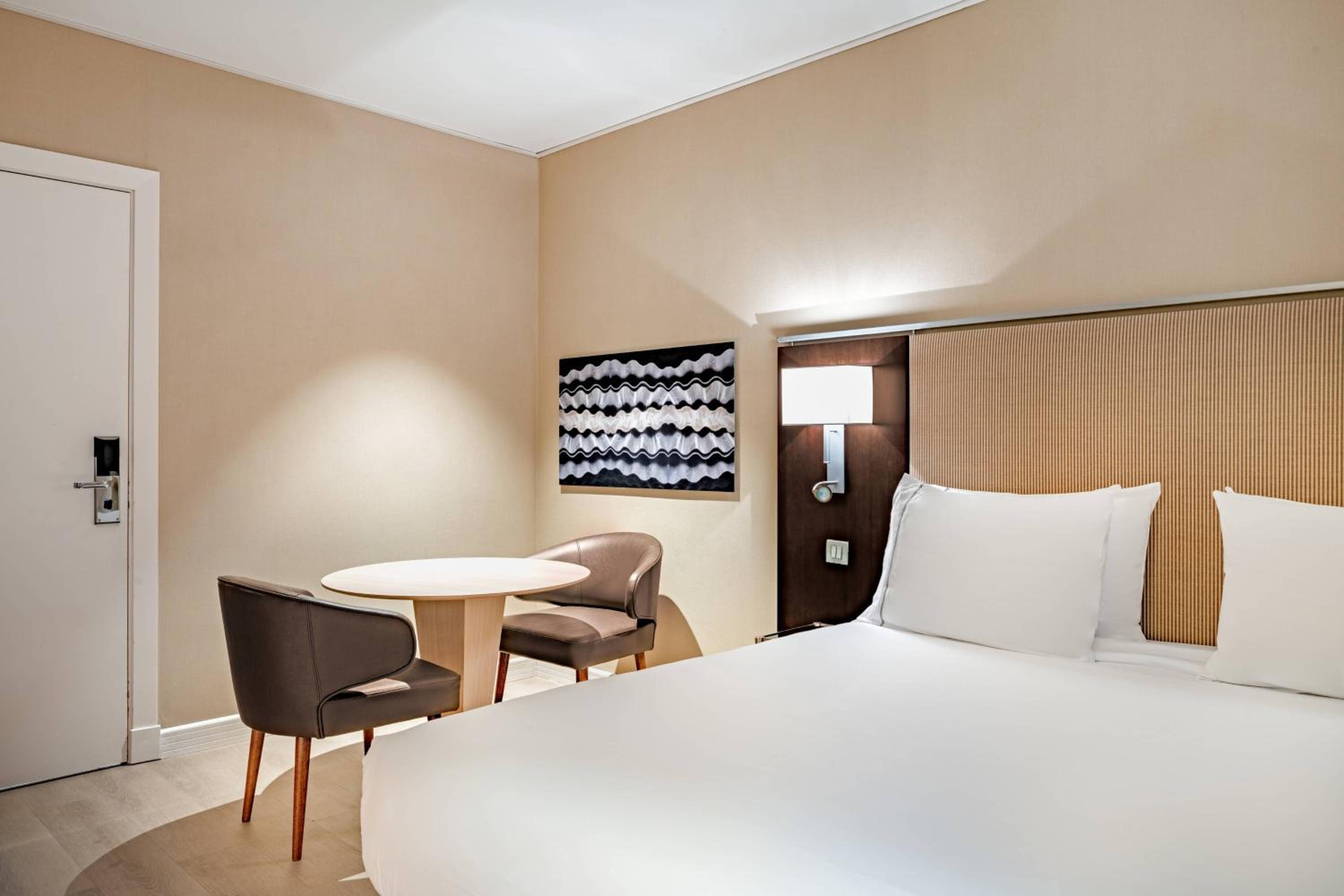 Superior Room, Guest room, 1 King