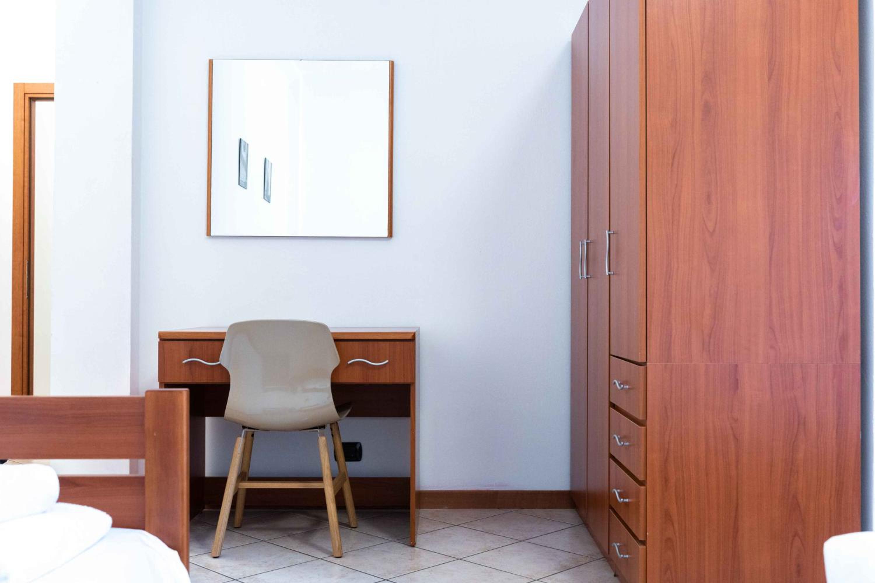 Quadruple Room with Private Bathroom photo 3