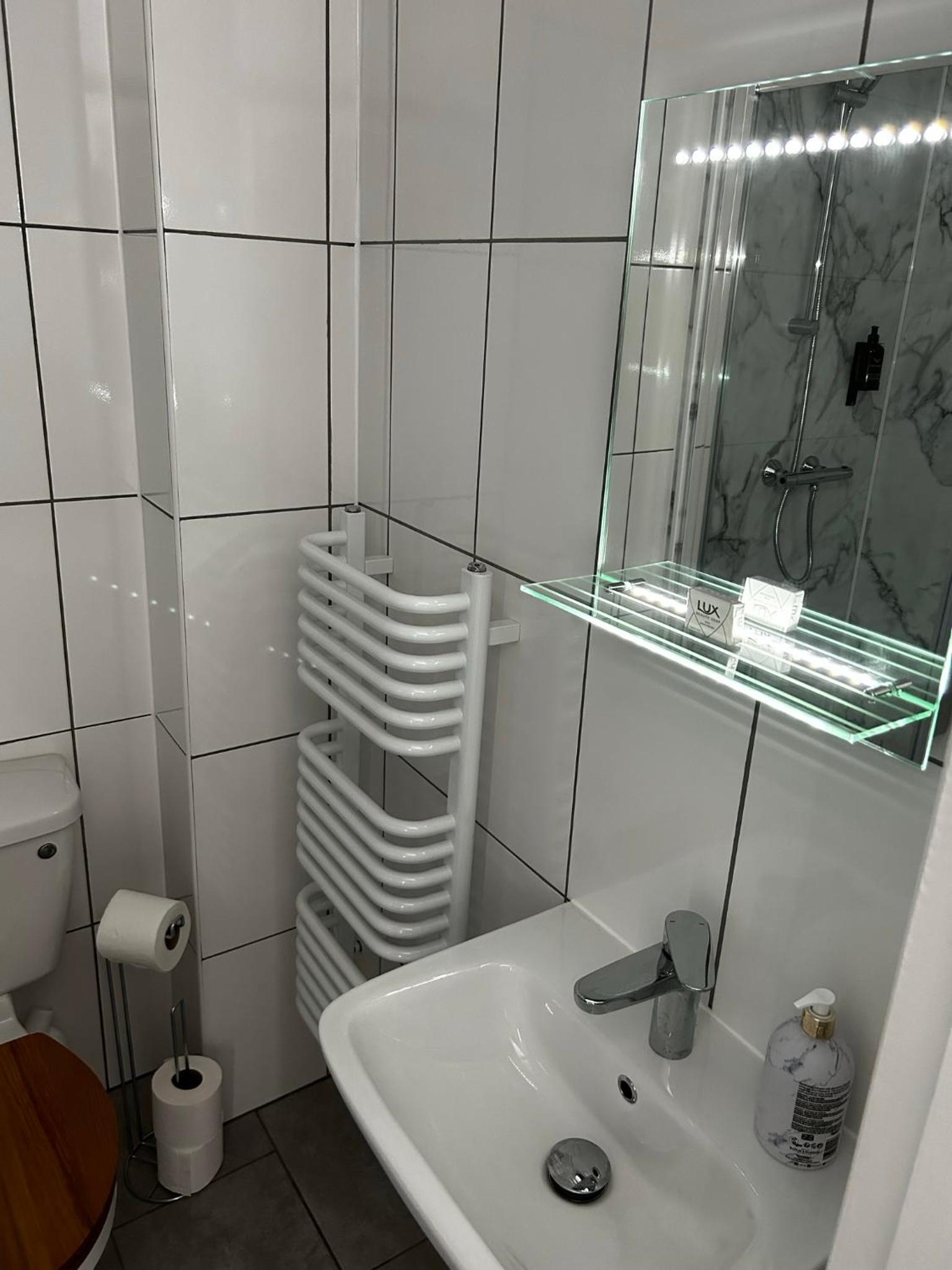 Double or Twin Room photo 3