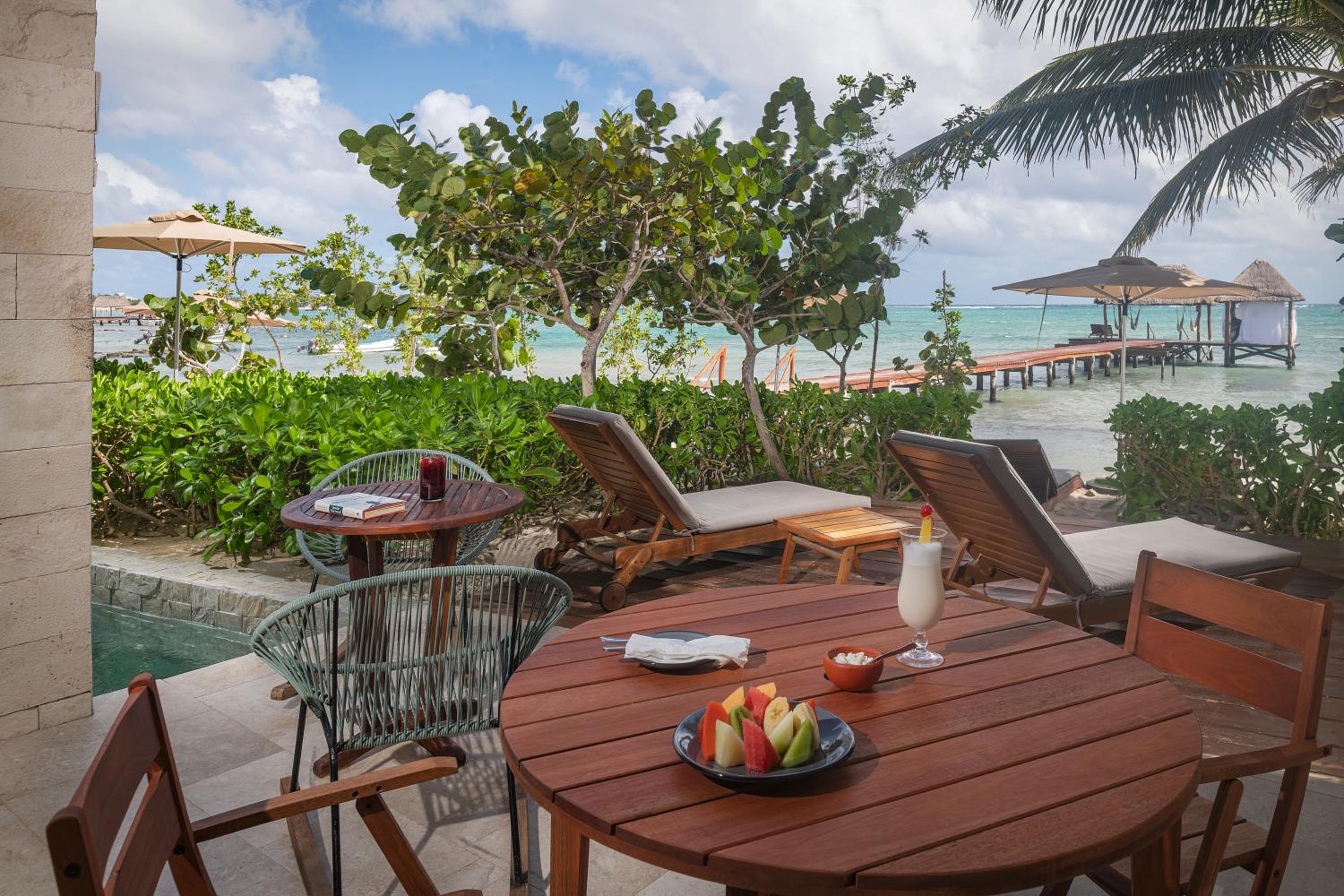 Main Room Beach Access thumbnail 5