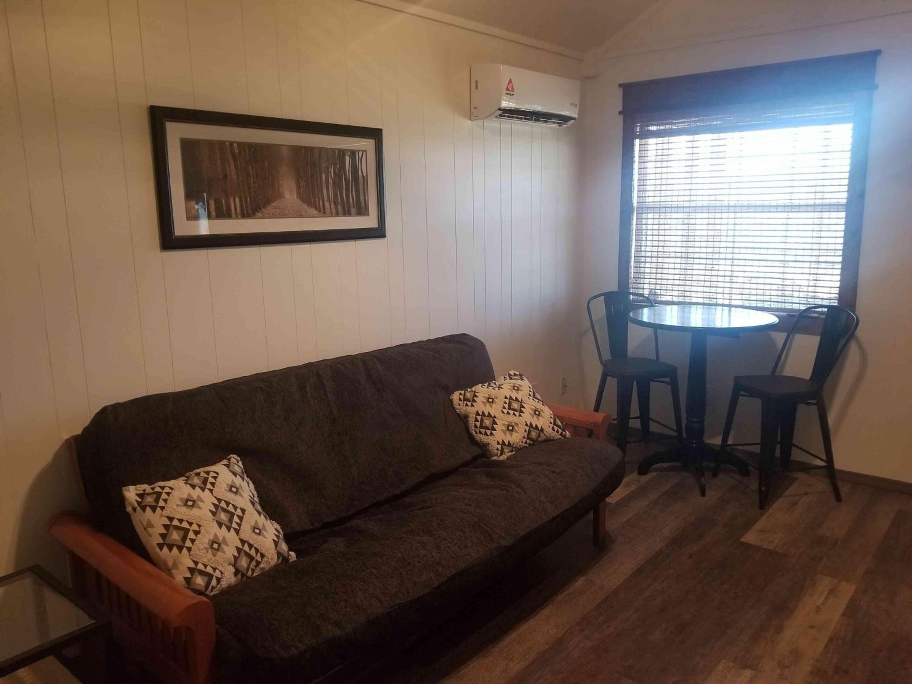 One-Bedroom Apartment with Lake View photo 1