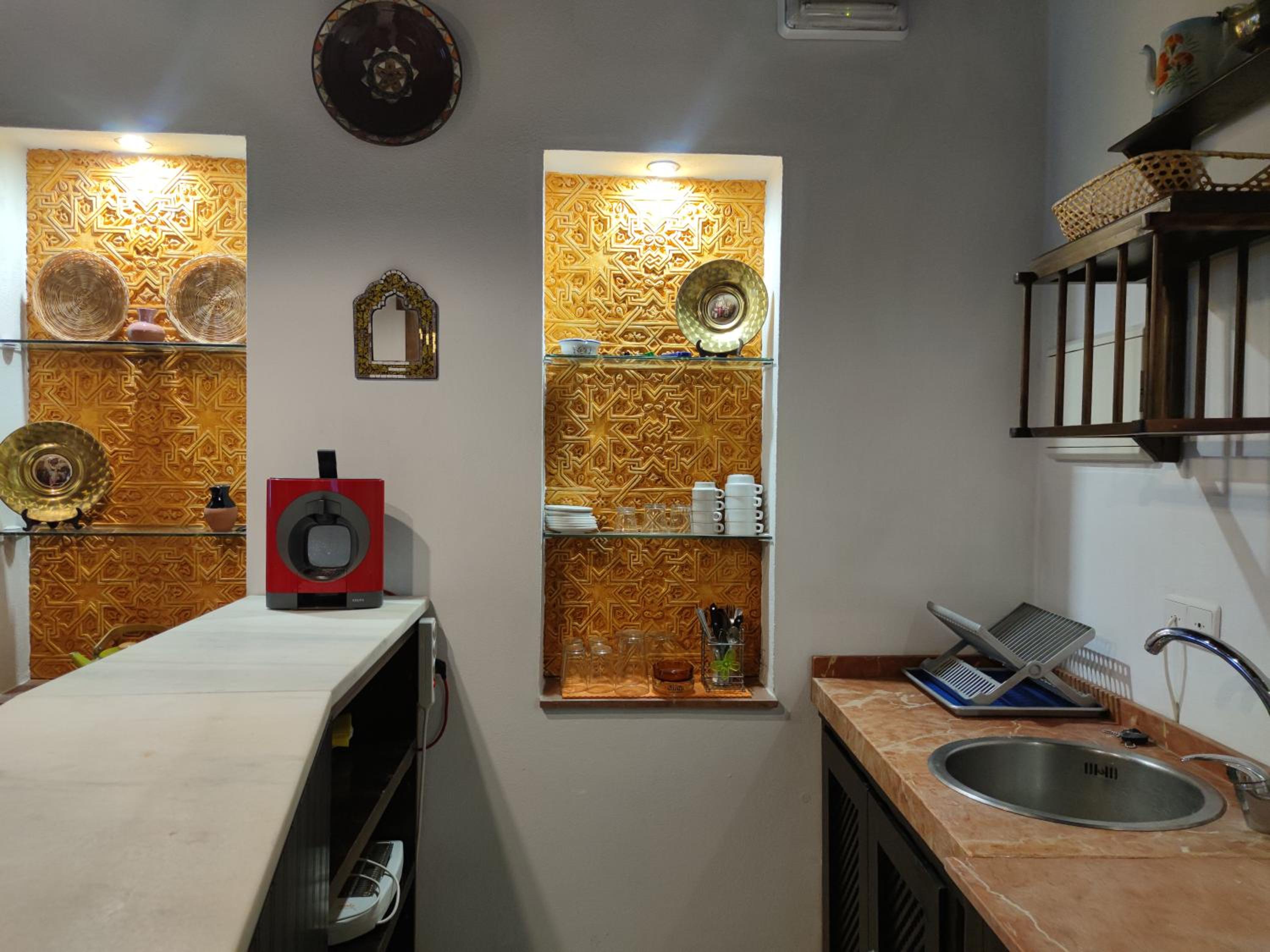 Apartment with Terrace - Photo 34