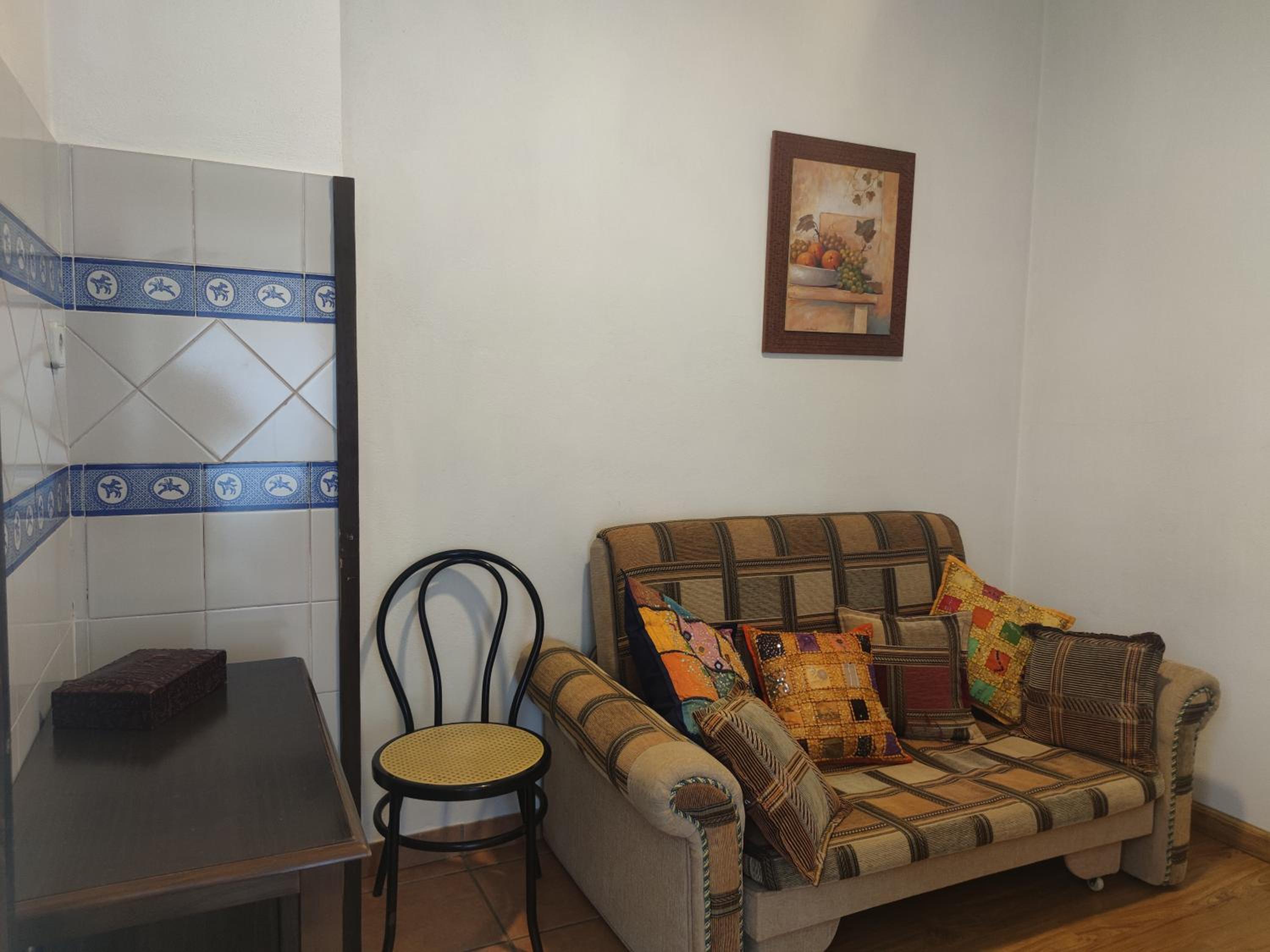 Apartment with Terrace - Photo 2
