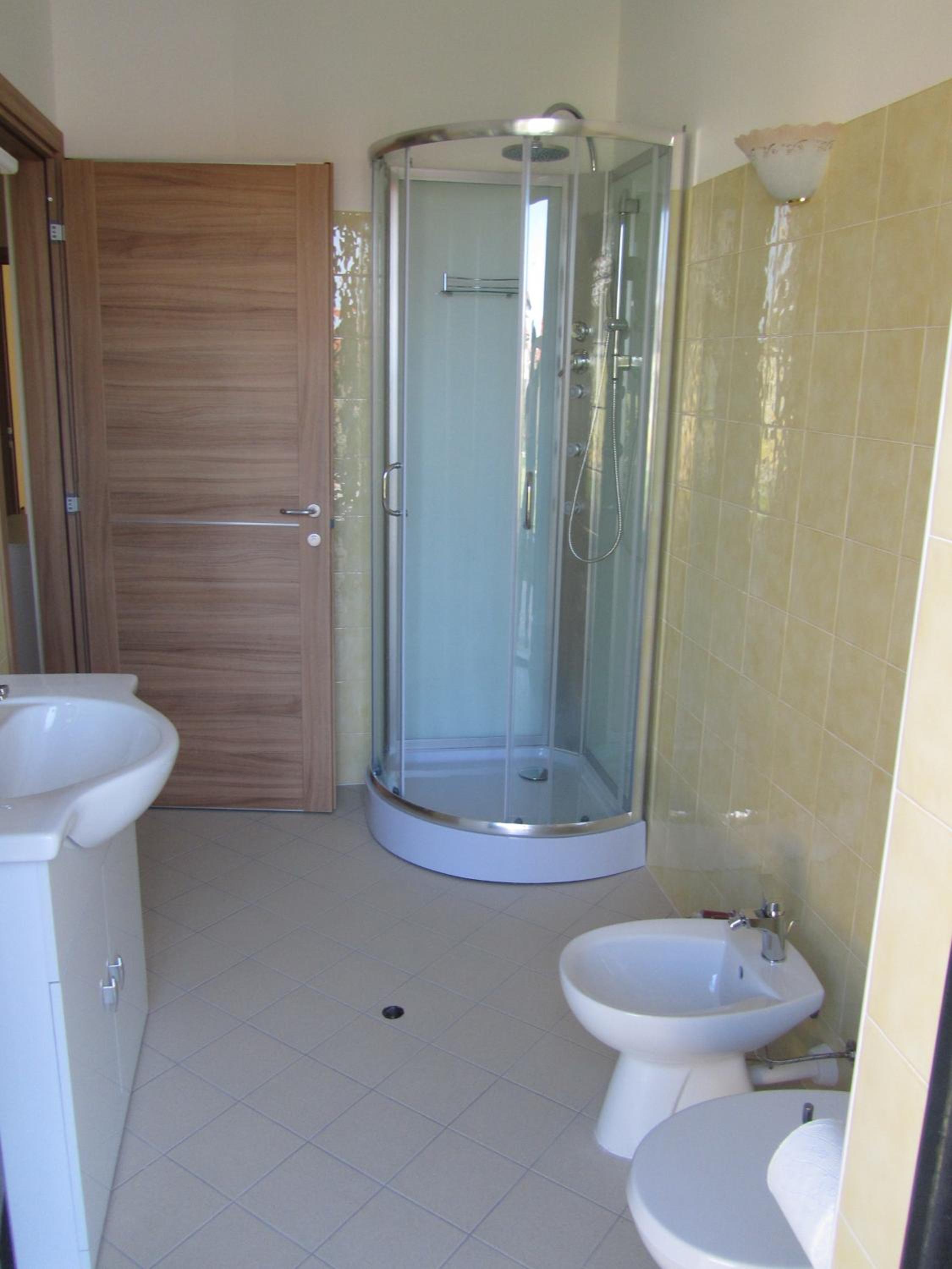 Triple Room - Photo 5
