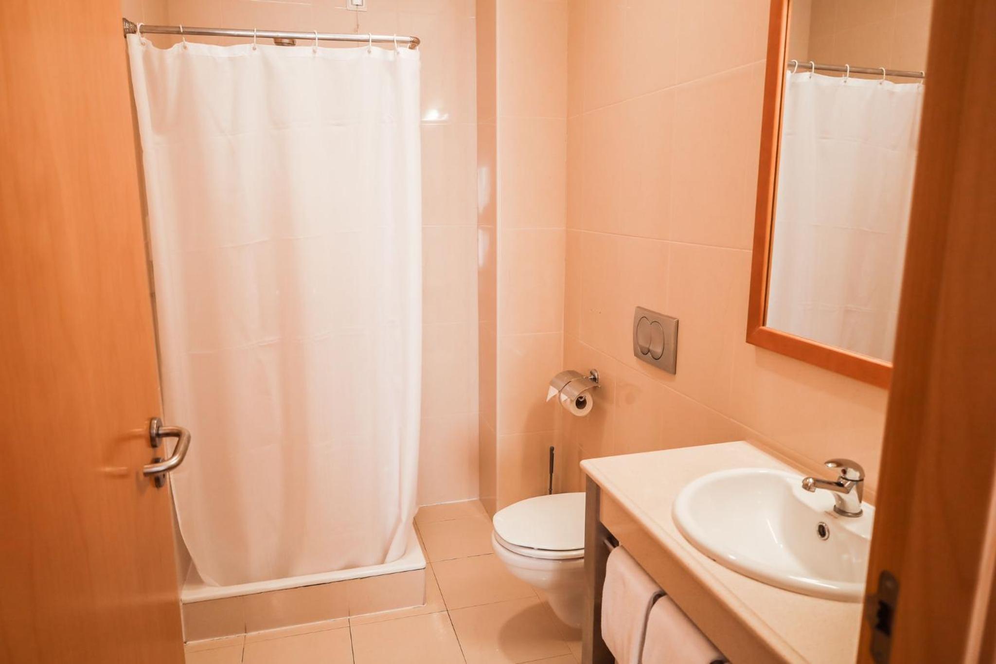 Double or Twin Room - Photo 5