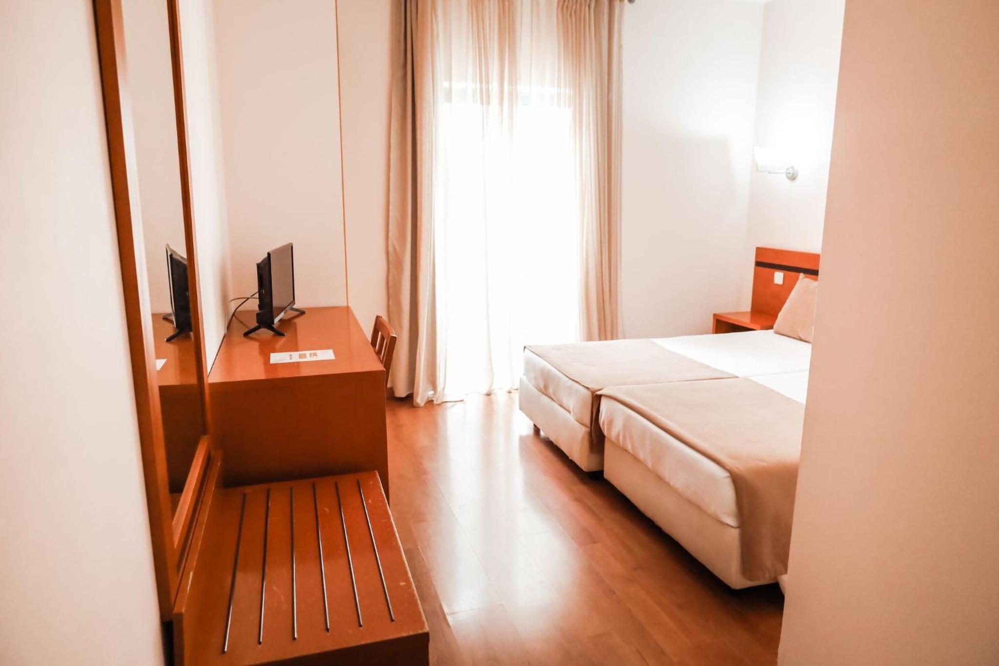 Double or Twin Room - Photo 1