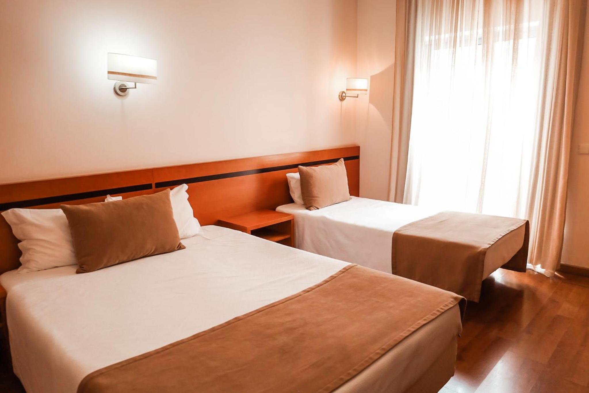 Triple Room - Photo 2
