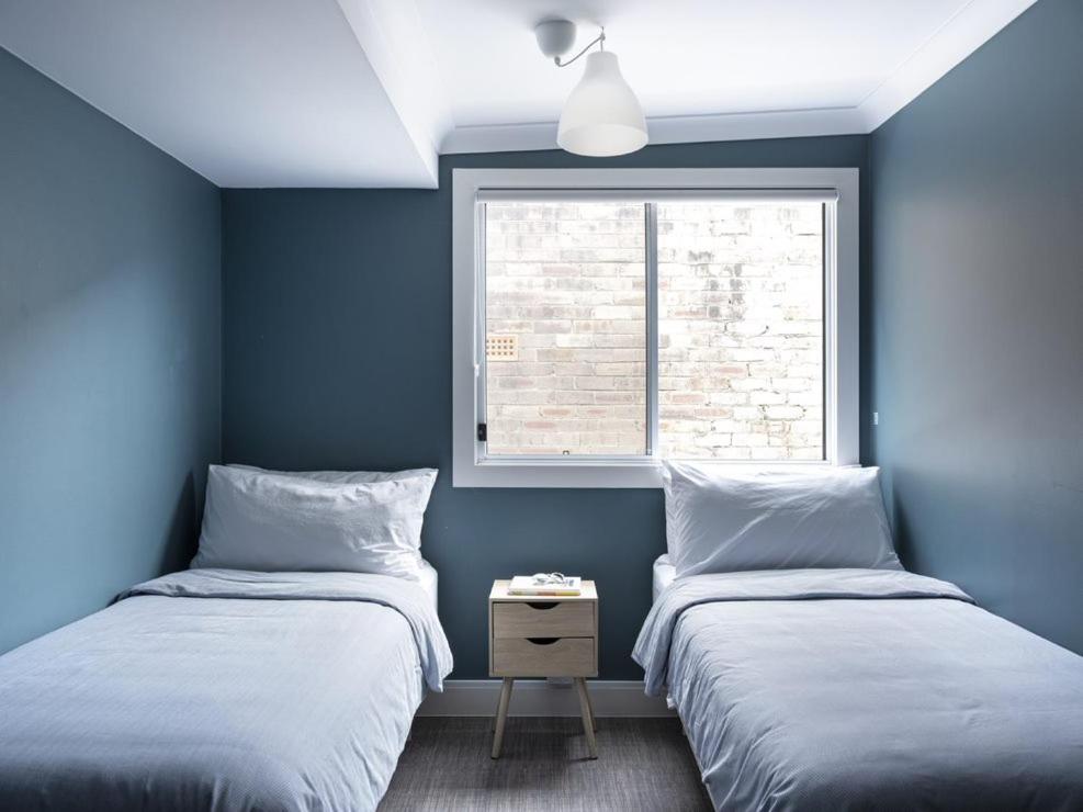 Single Bed In 2-Bed Dormitory Room With Shared Bathroom photo 1