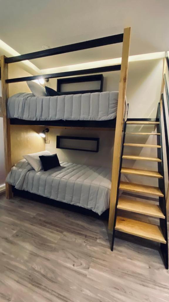 Standard Twin Room photo 2