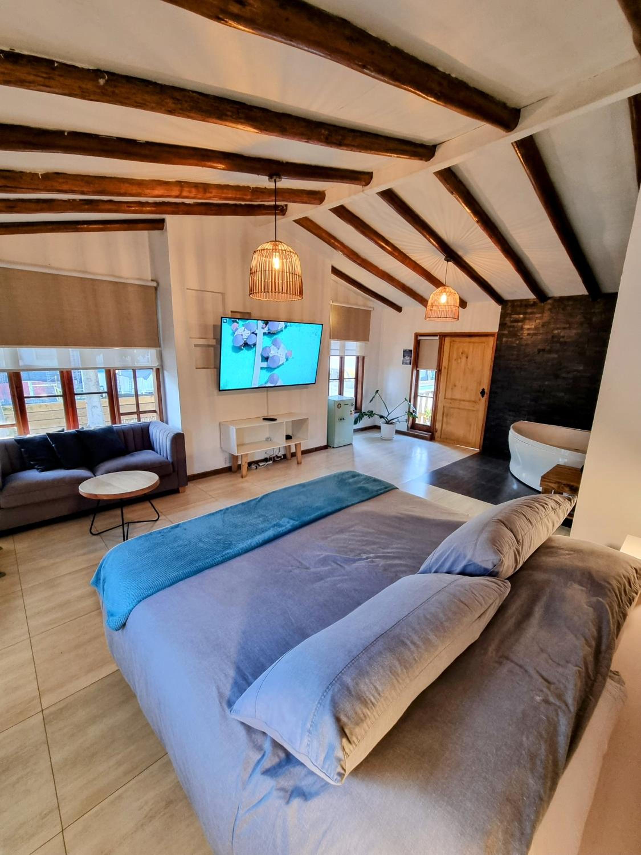 Deluxe Suite with Spa Bath photo 1
