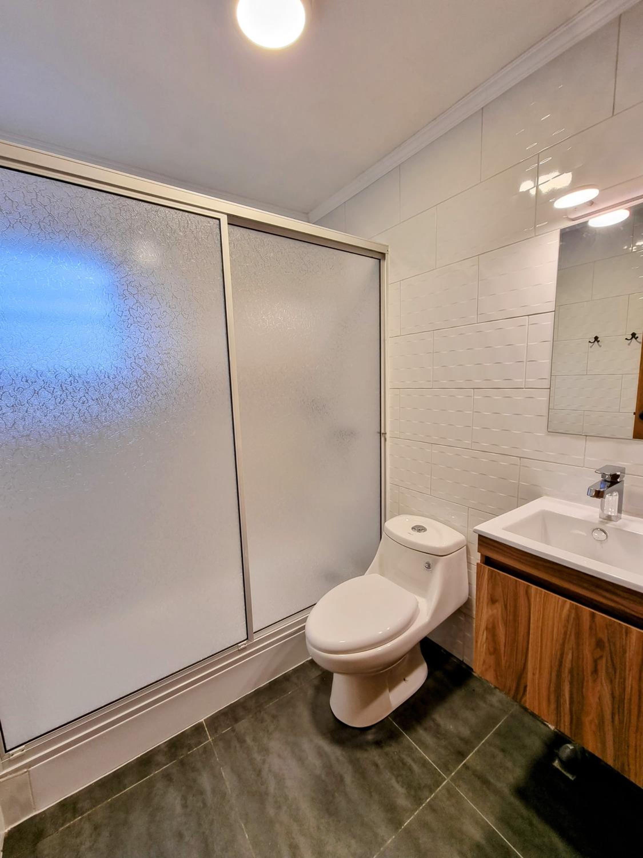 Deluxe Suite with Spa Bath photo 3