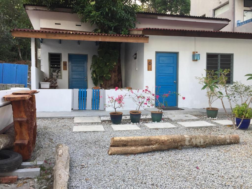 Two-Bedroom Cottage photo 1