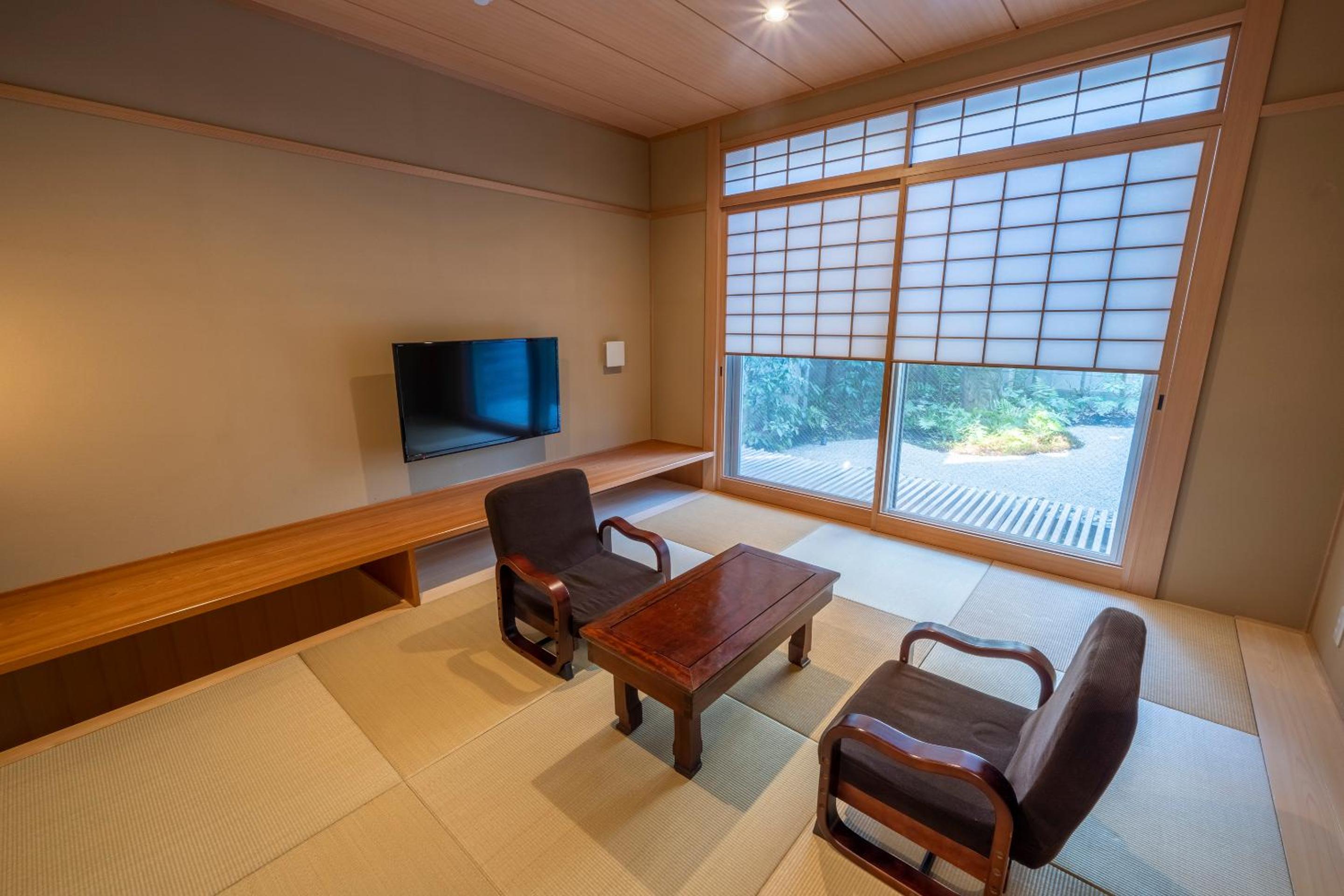 Two-Bedroom Suite - Photo 20