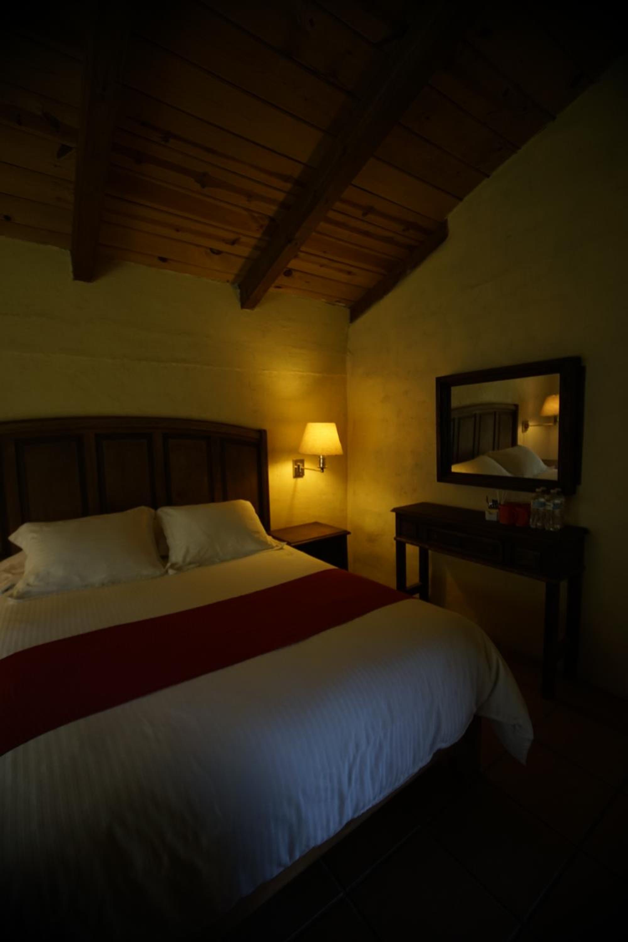 Two-Bedroom Cottage - Photo 9