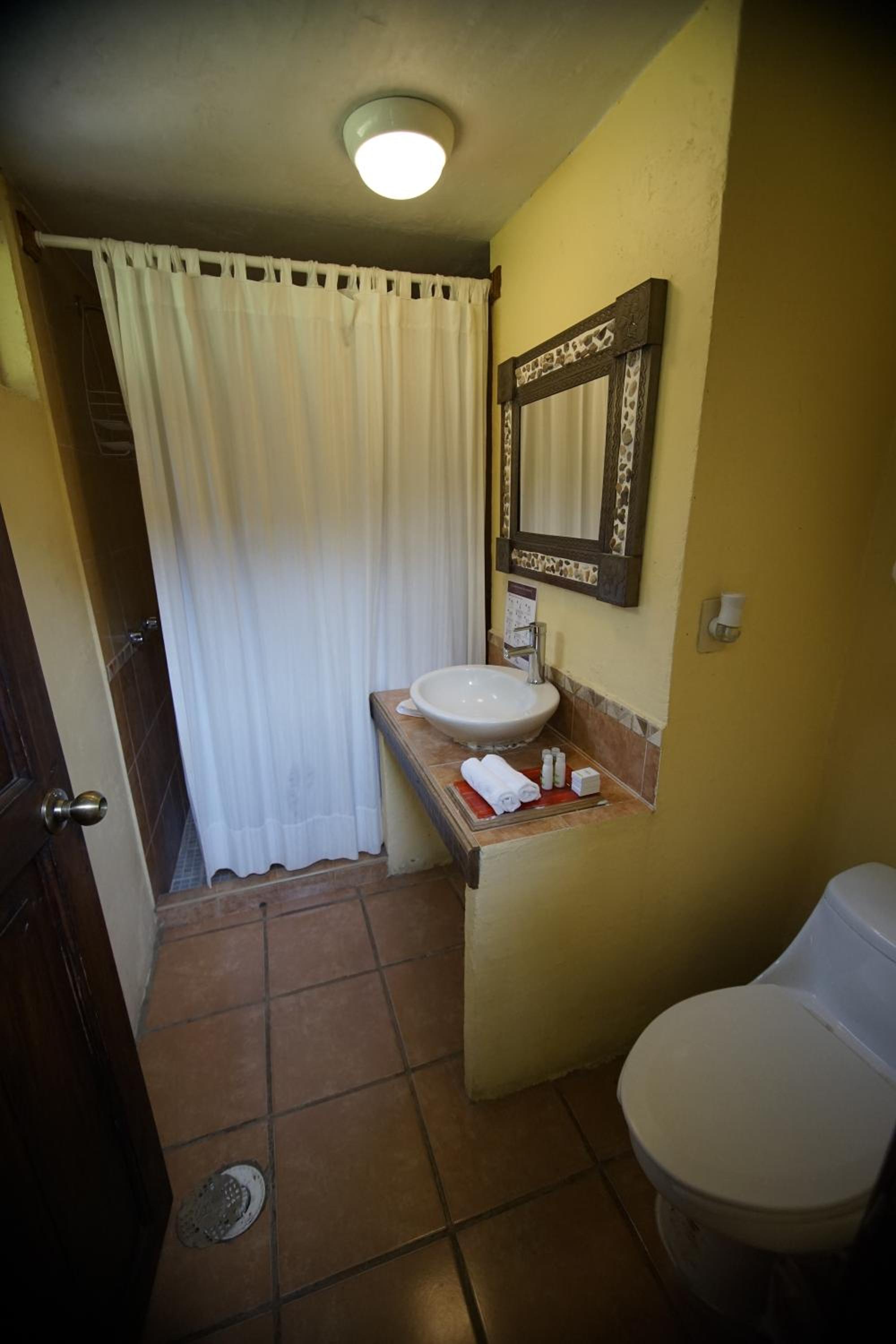 Cottage with Garden View - Photo 17