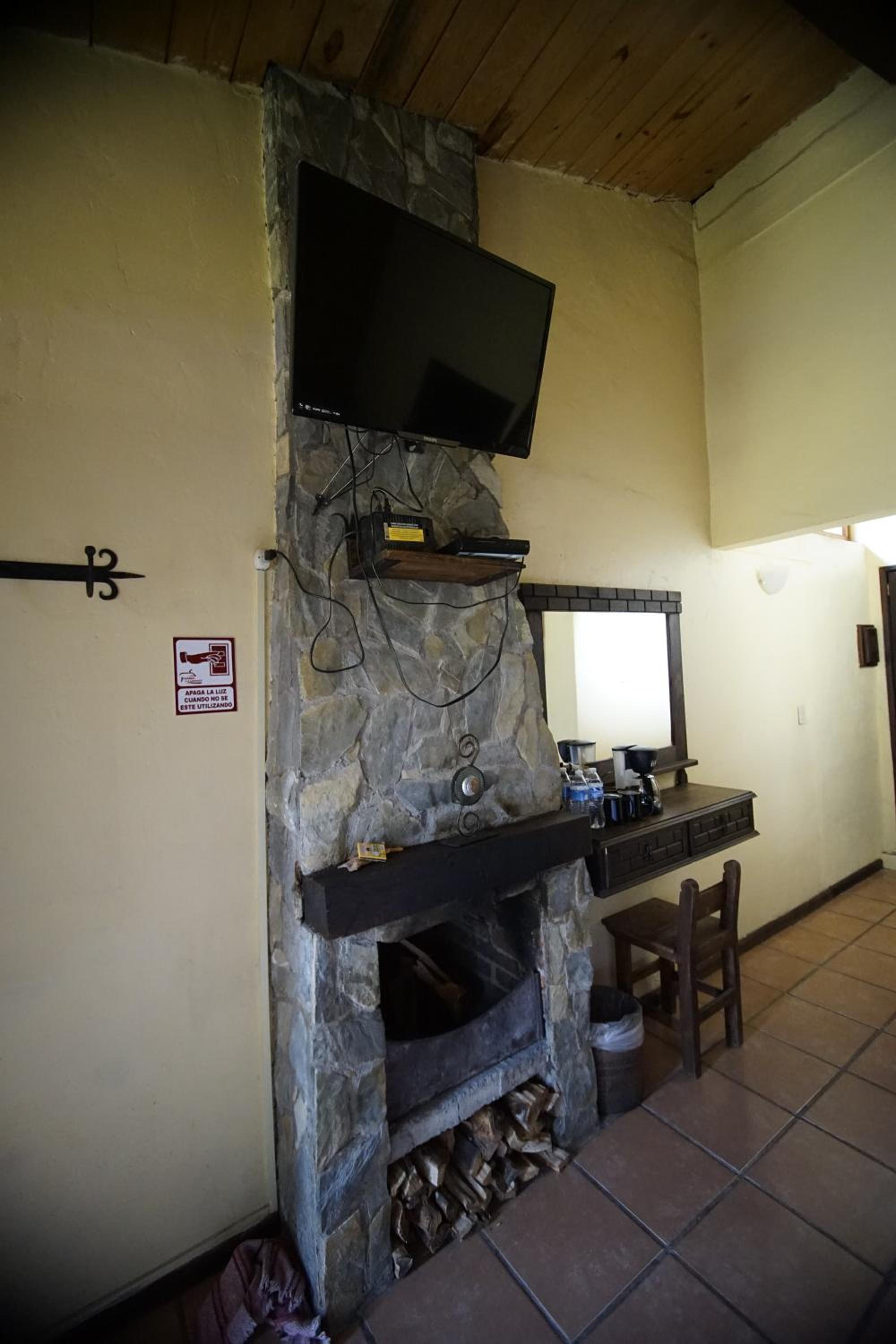 Cottage with Garden View - Photo 12