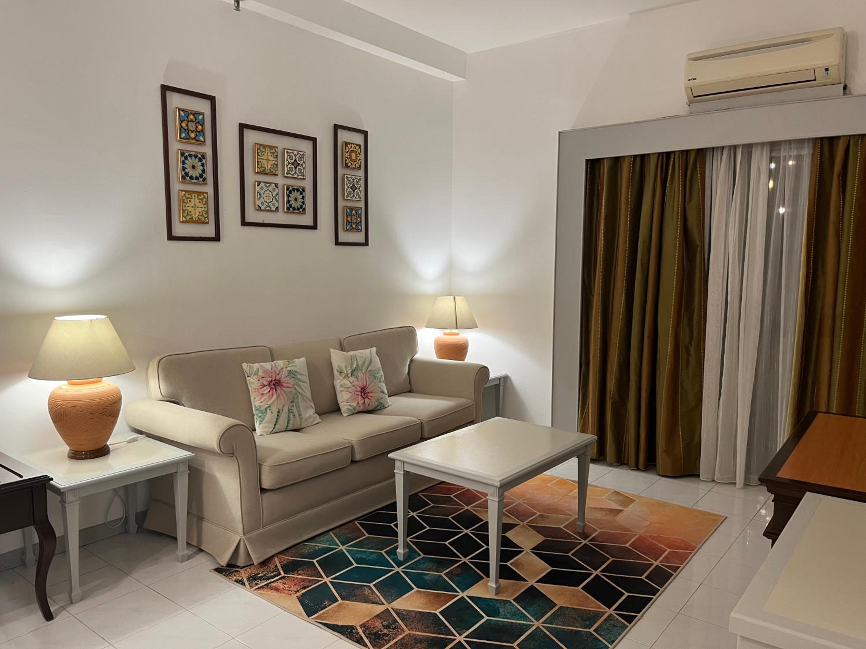 Two-Bedroom Suite photo 2