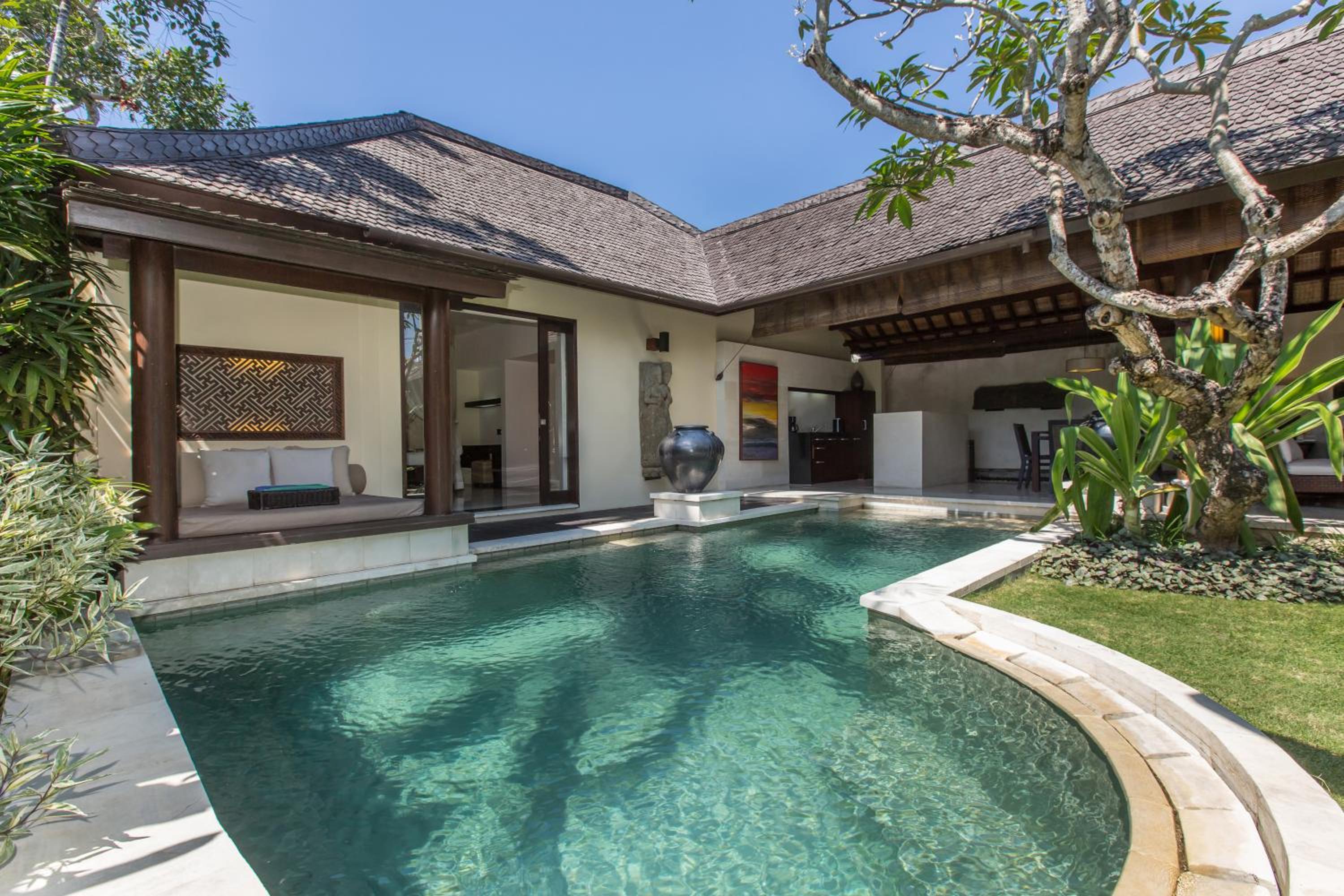 One-Bedroom Villa with Private Pool - Photo 8