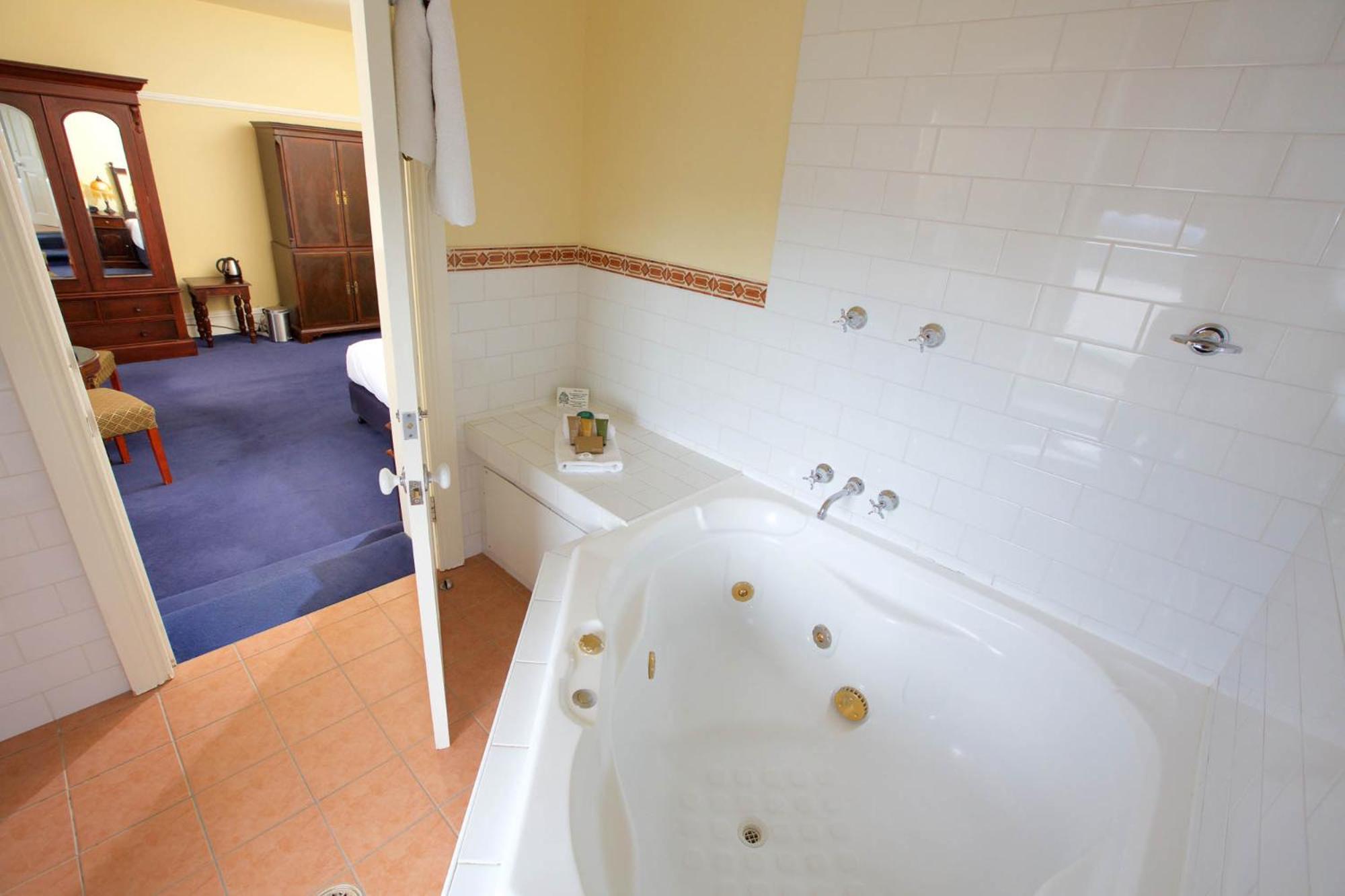 Premier Double or Twin Room - Photo 4