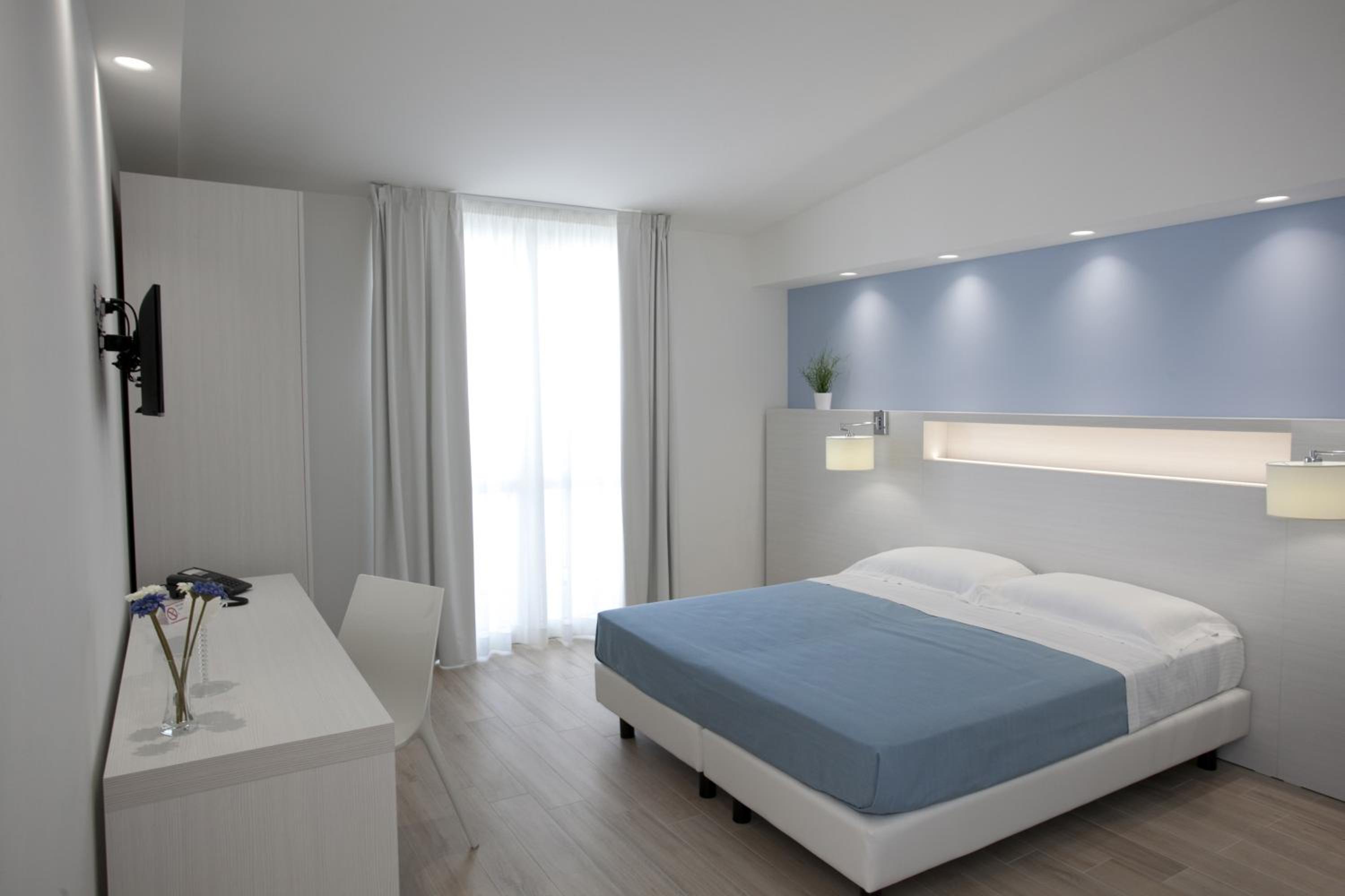 Triple Room with Balcony