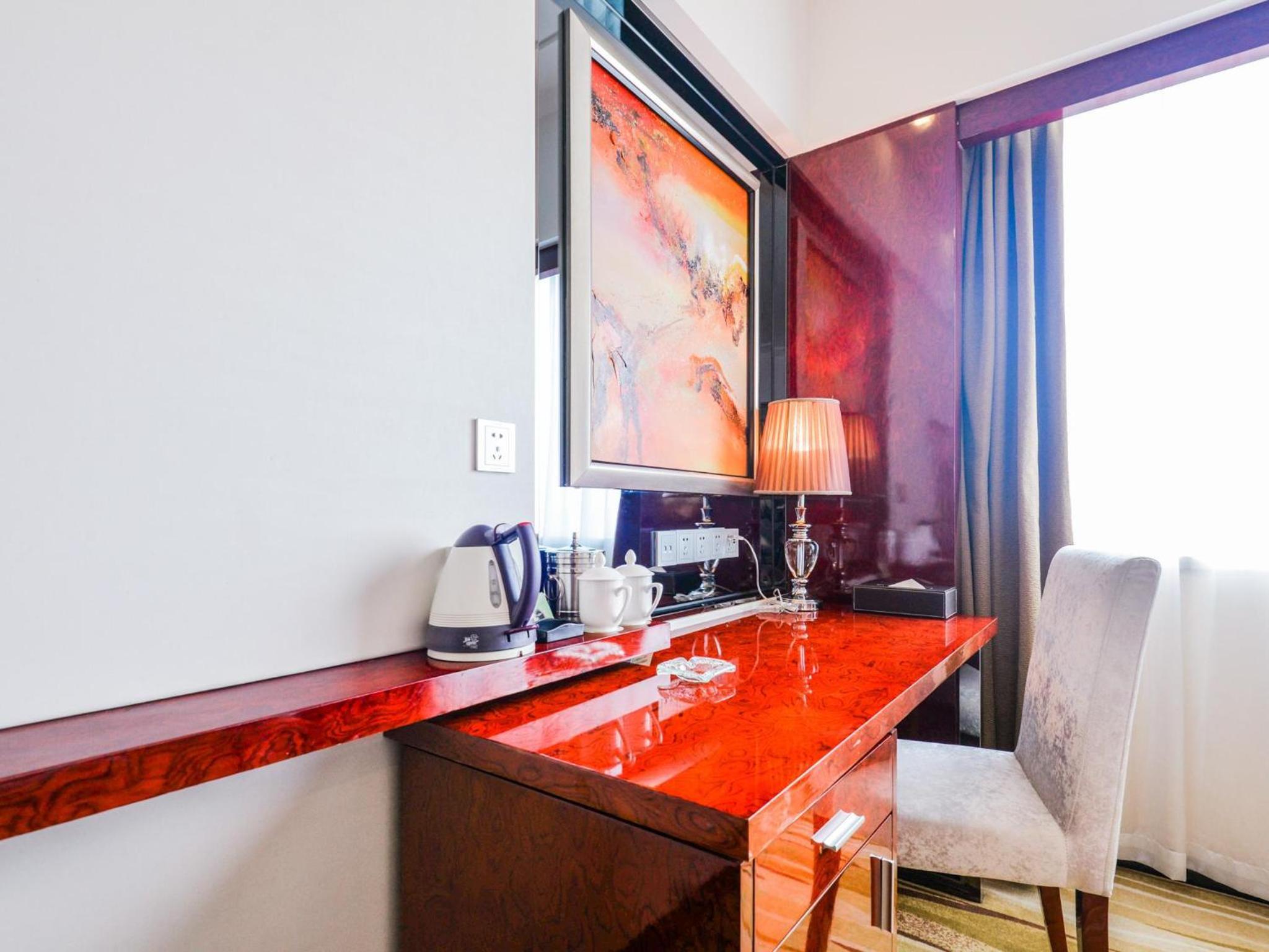 Deluxe Twin Room - Photo 2