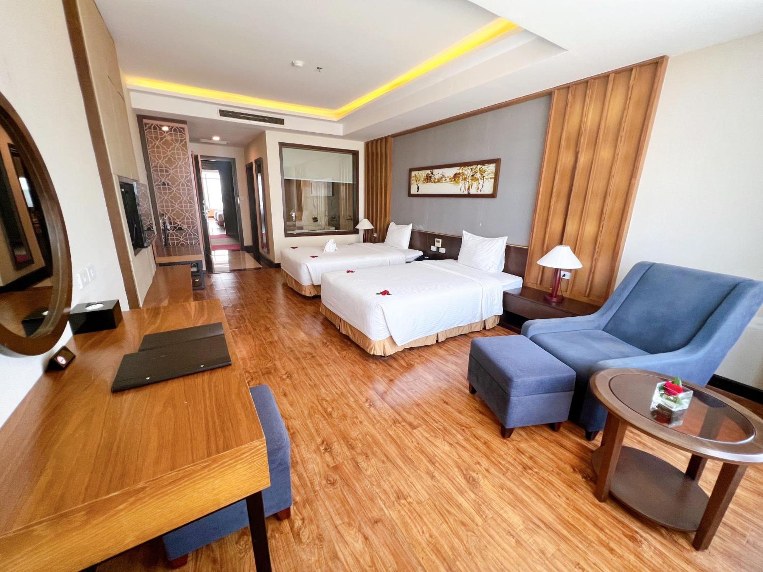 Deluxe Twin Room photo 3