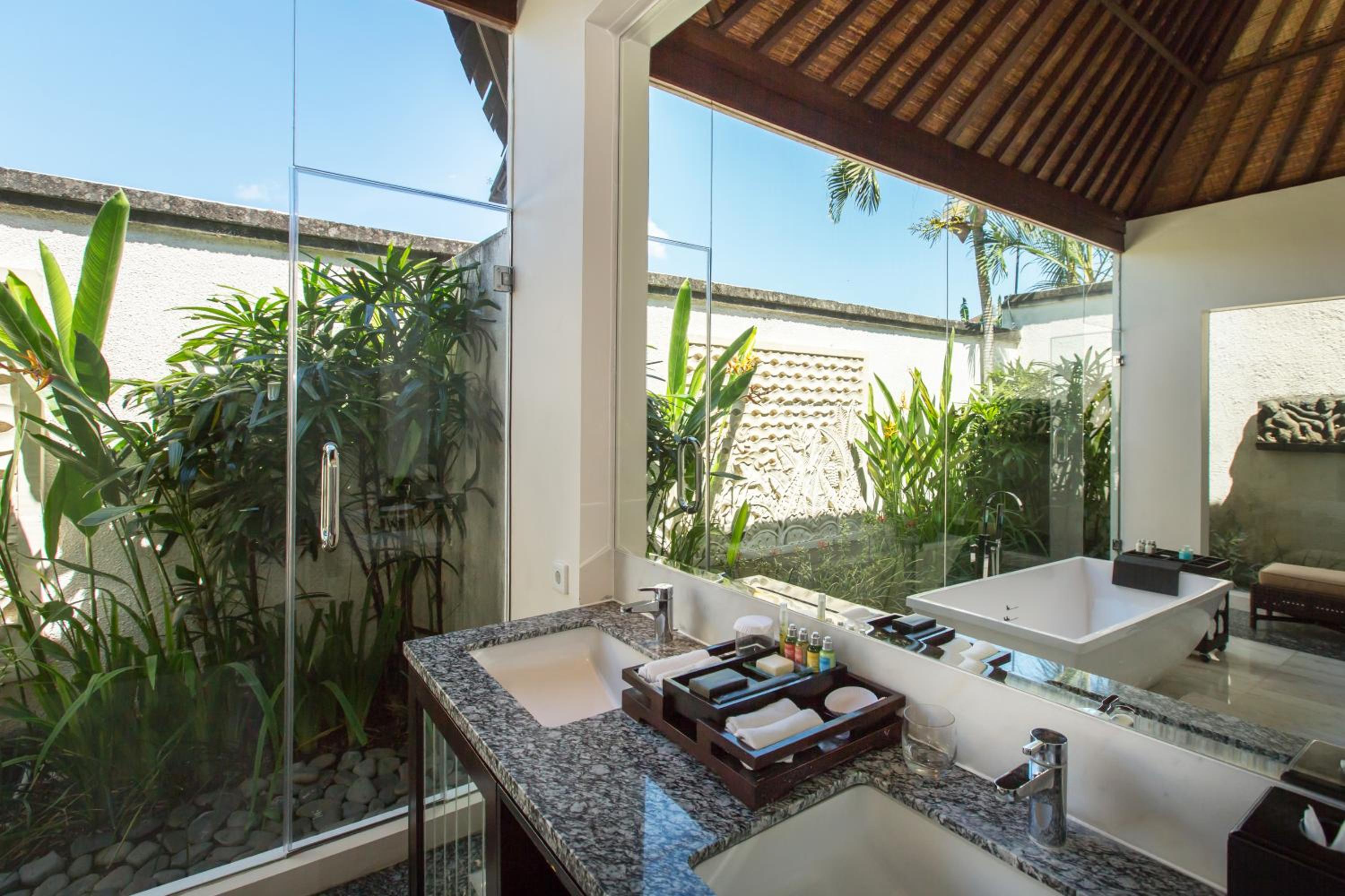 One-Bedroom Villa with Private Pool - Photo 3