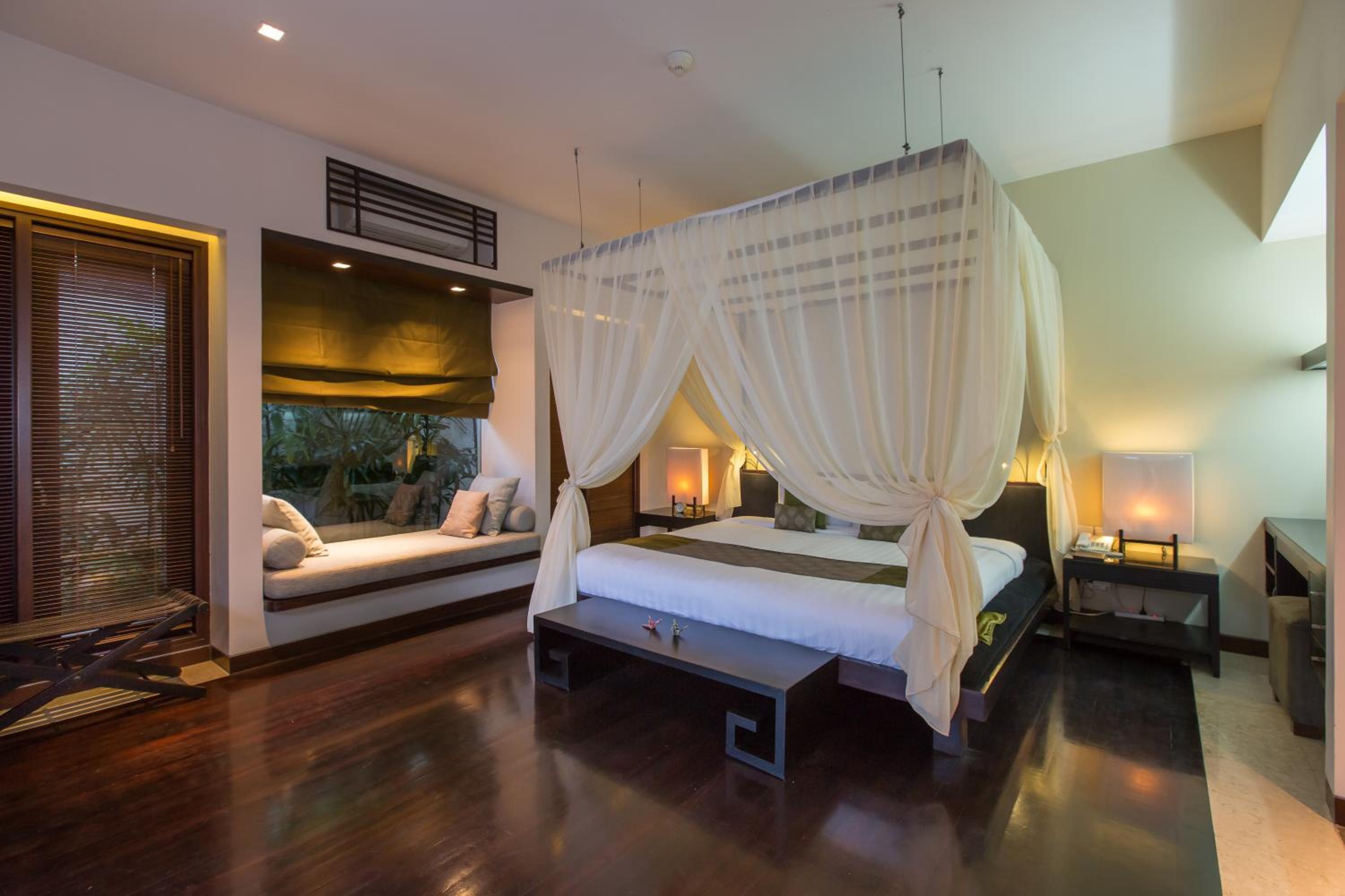 One-Bedroom Villa with Private Pool - Photo 2