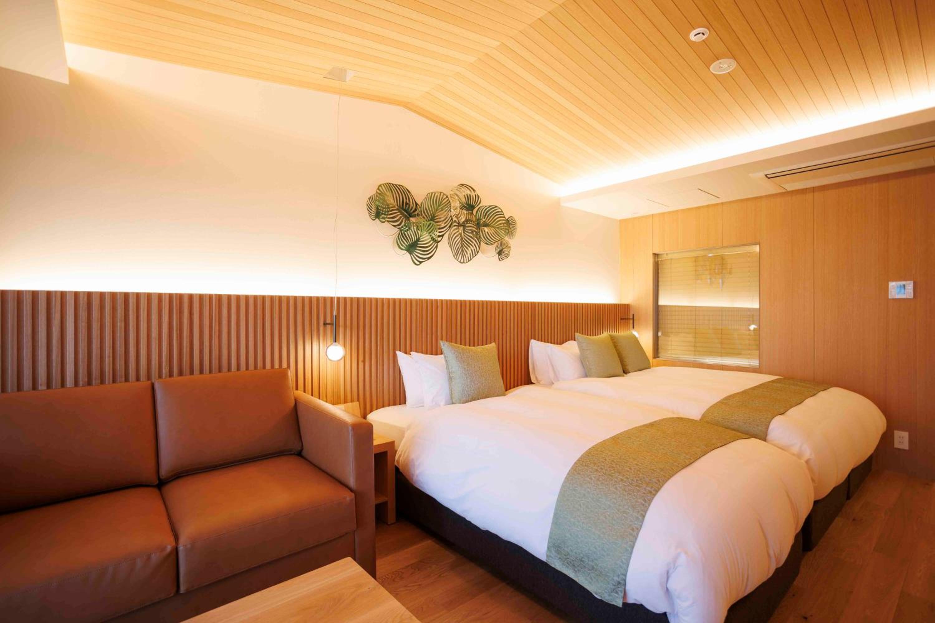Deluxe Queen Room with Sauna - Photo 11