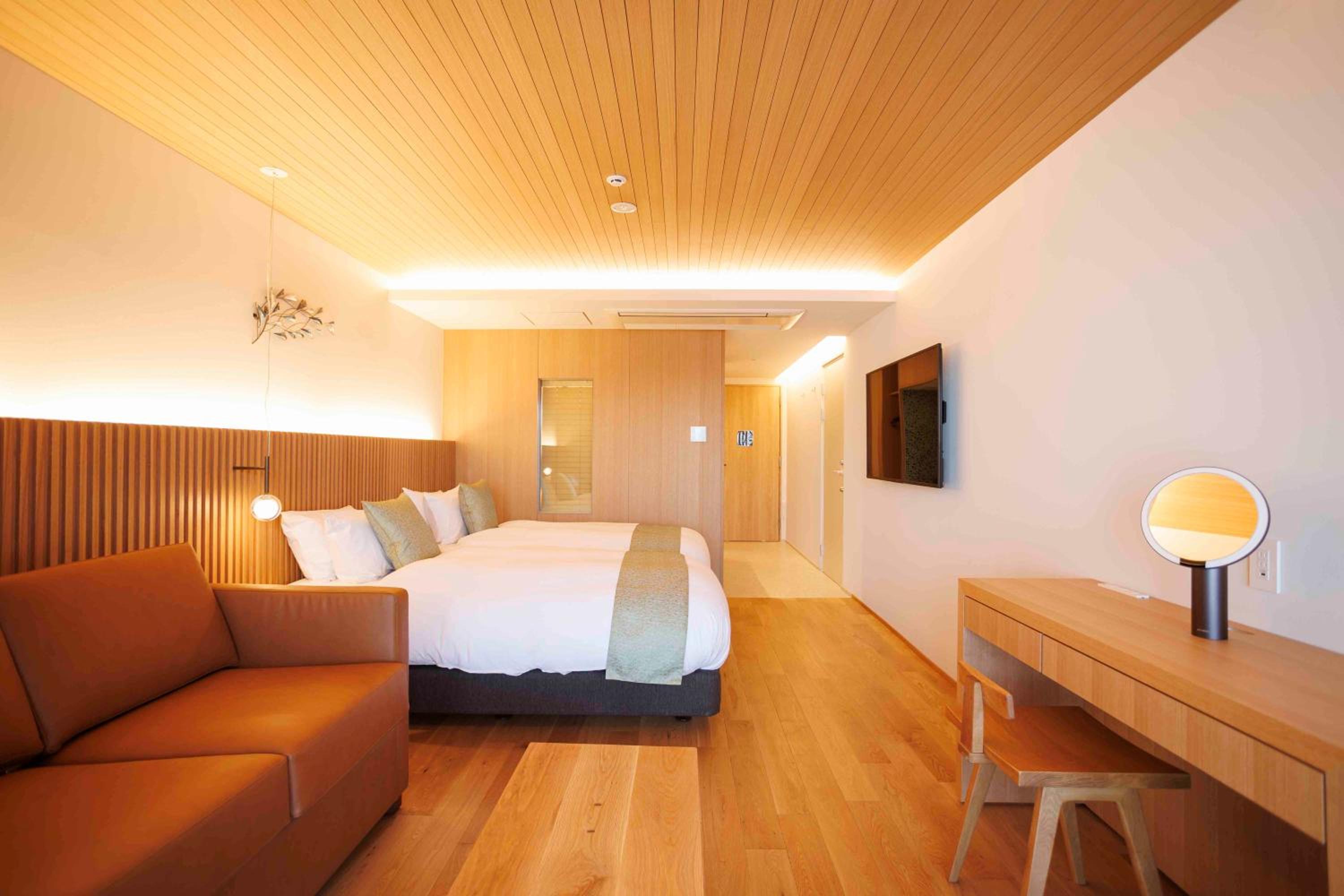 Family Twin Room - Photo 3