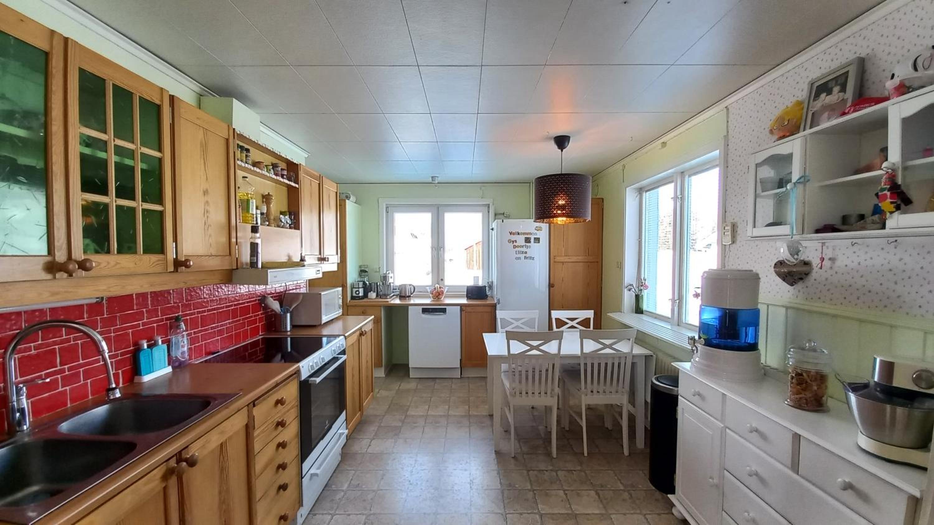 Twin Room - Photo 7