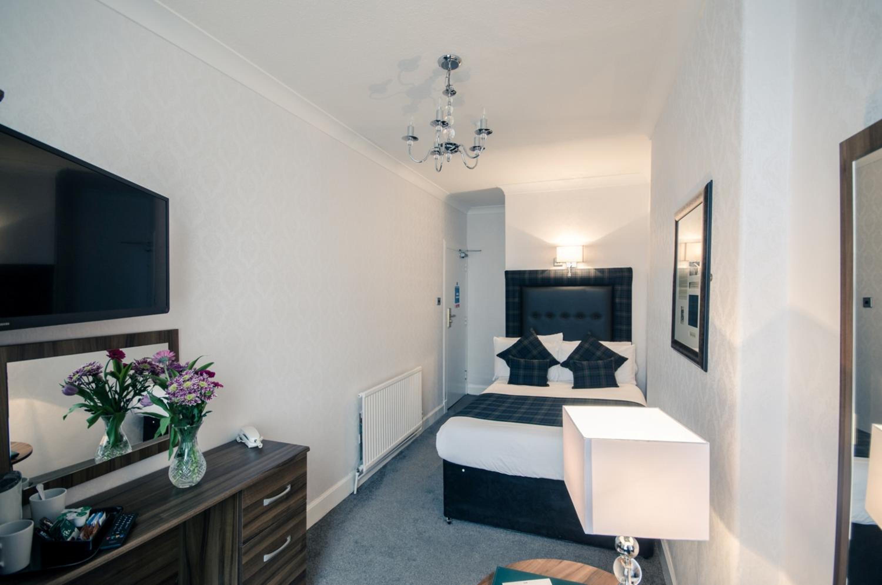 Single Room - Photo 3
