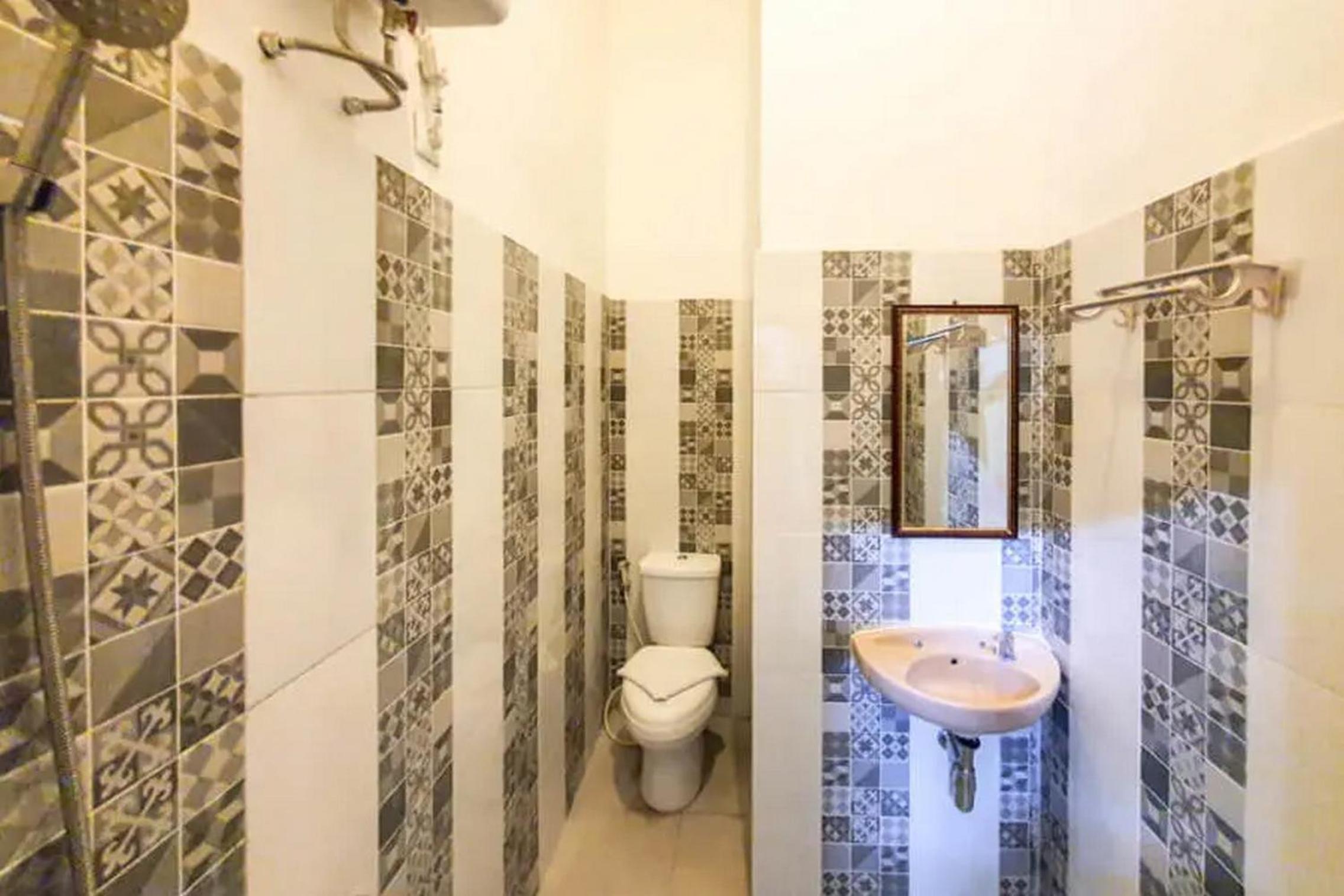 Double Room - Photo 7