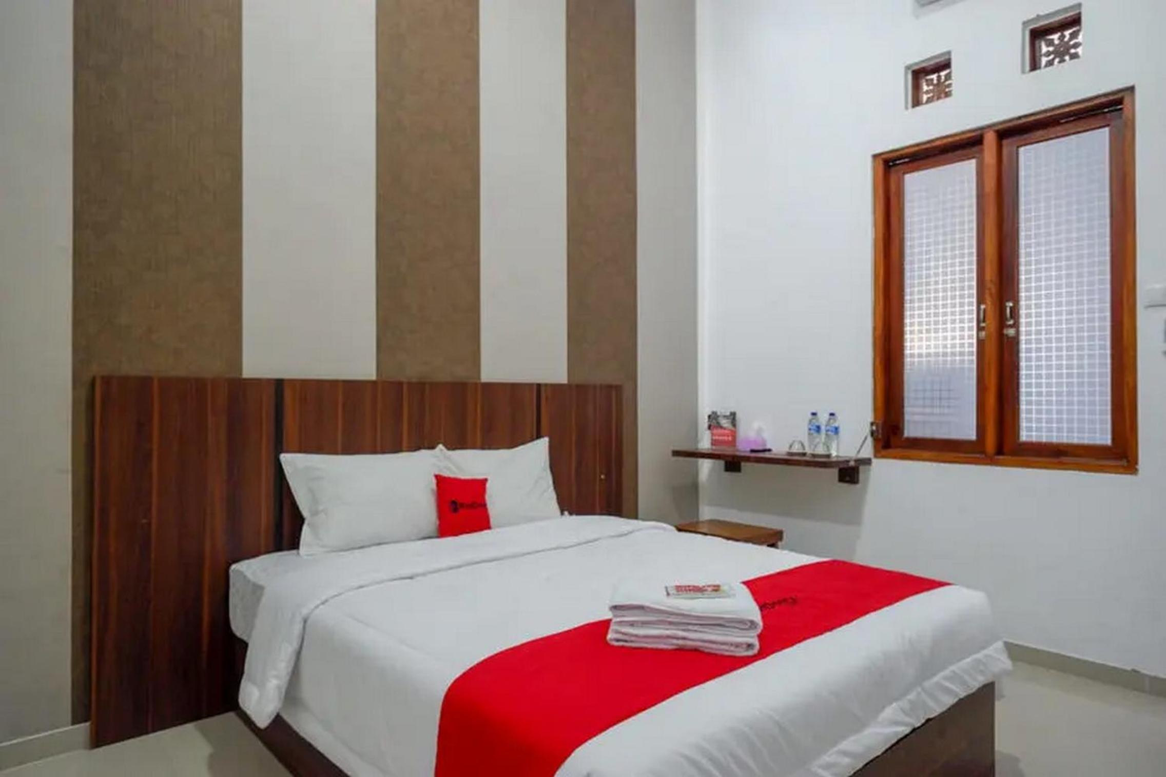 Double Room - Photo 9