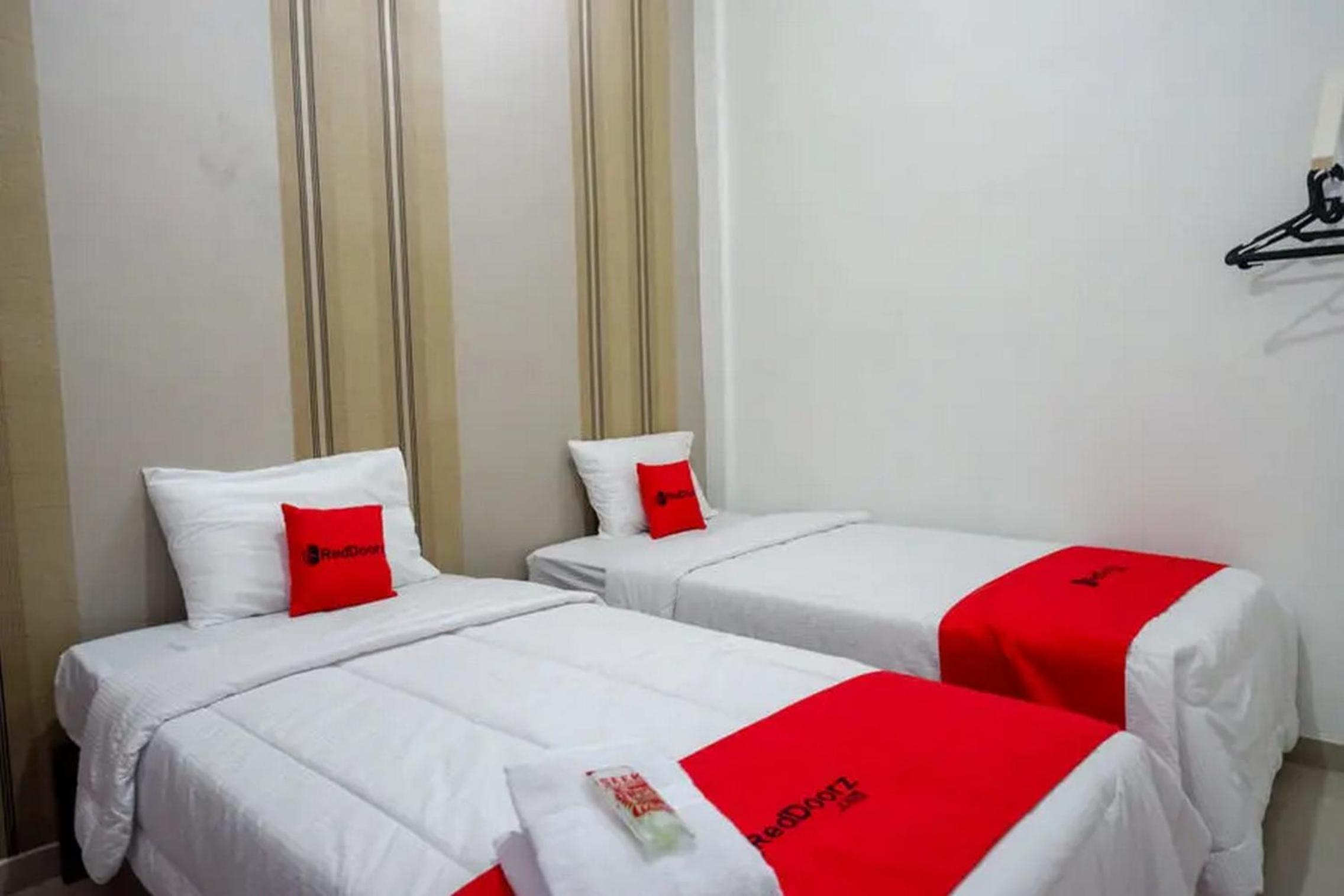 Twin Room - Photo 6