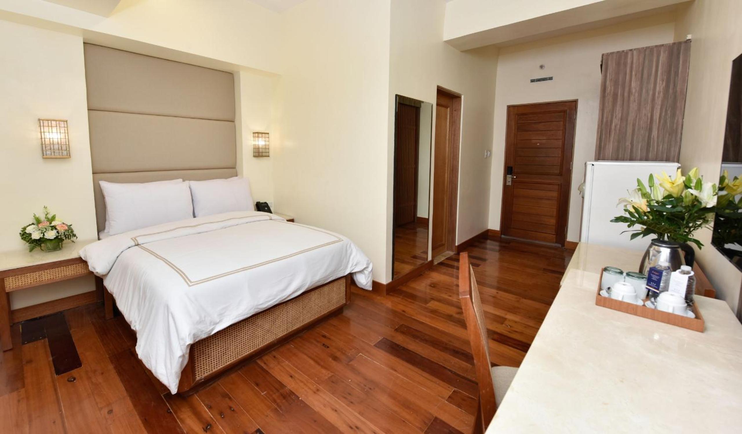 Pinoy Suite - EDSA Wing