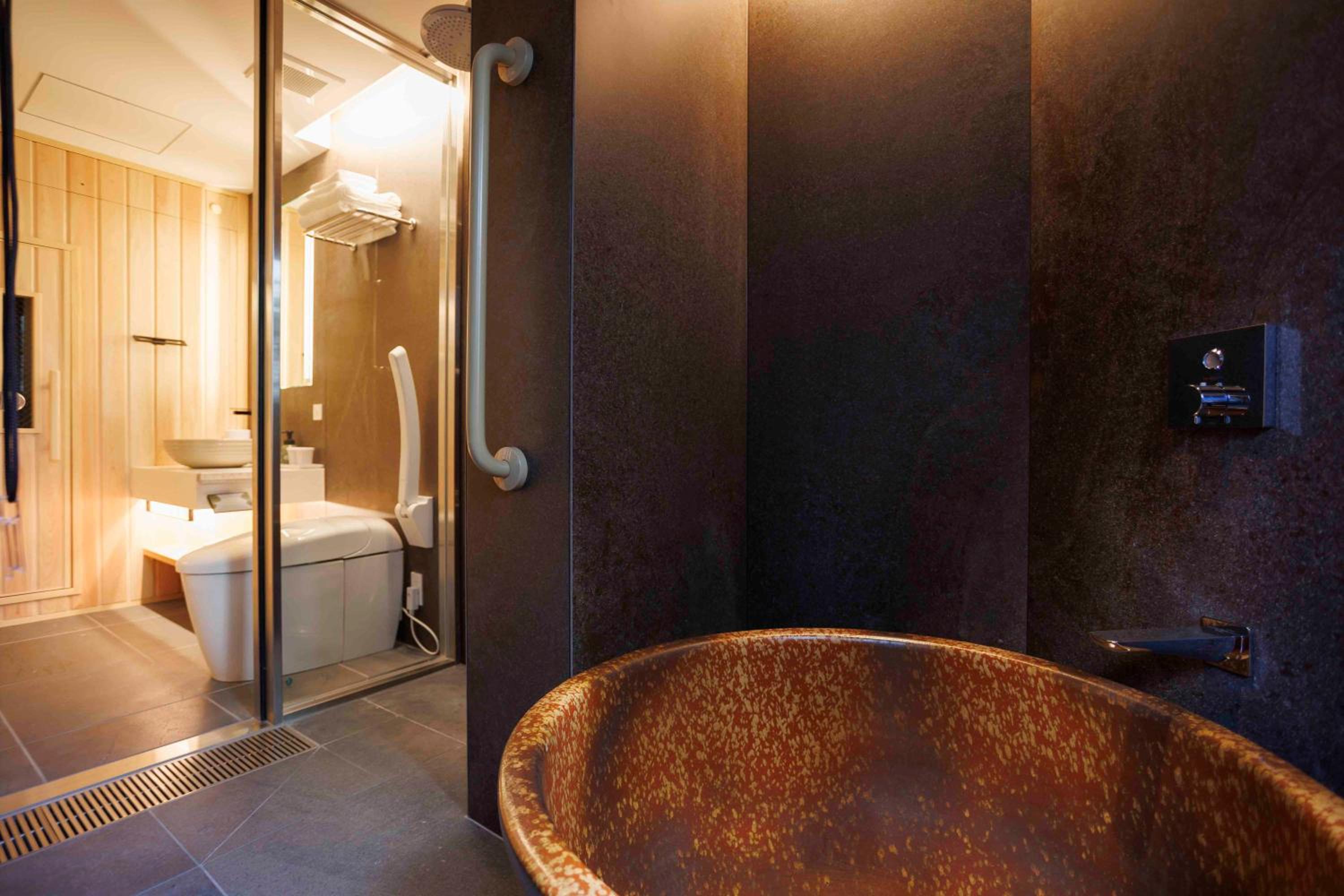 Superior King Room with Sauna - Photo 7
