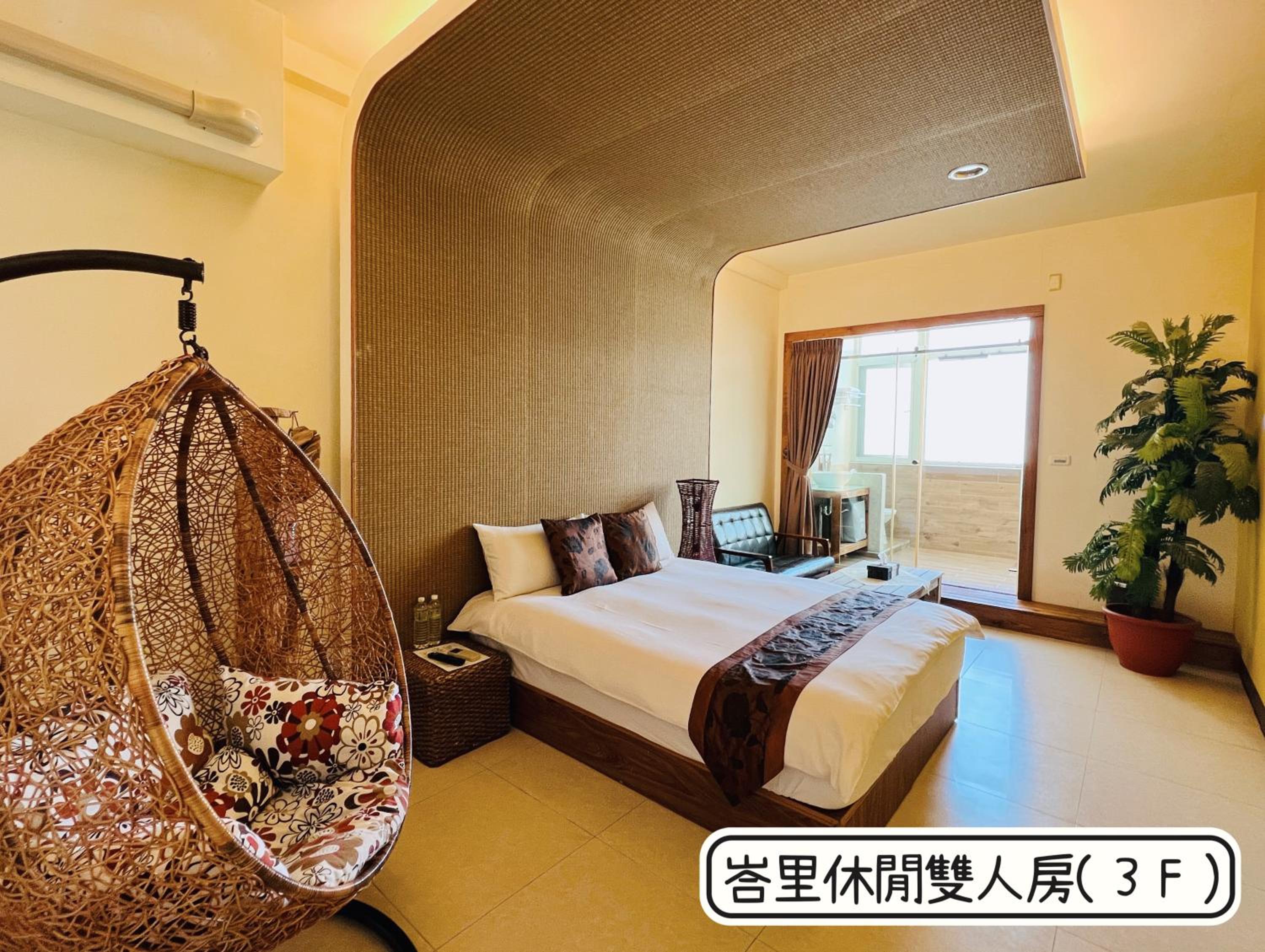 Deluxe Double Room with Bath photo 1