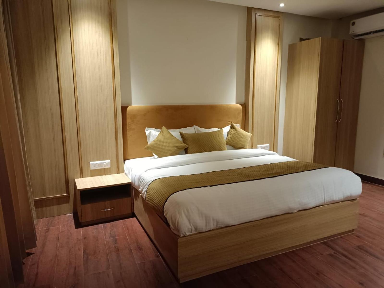 Luxury Triple Room photo 2