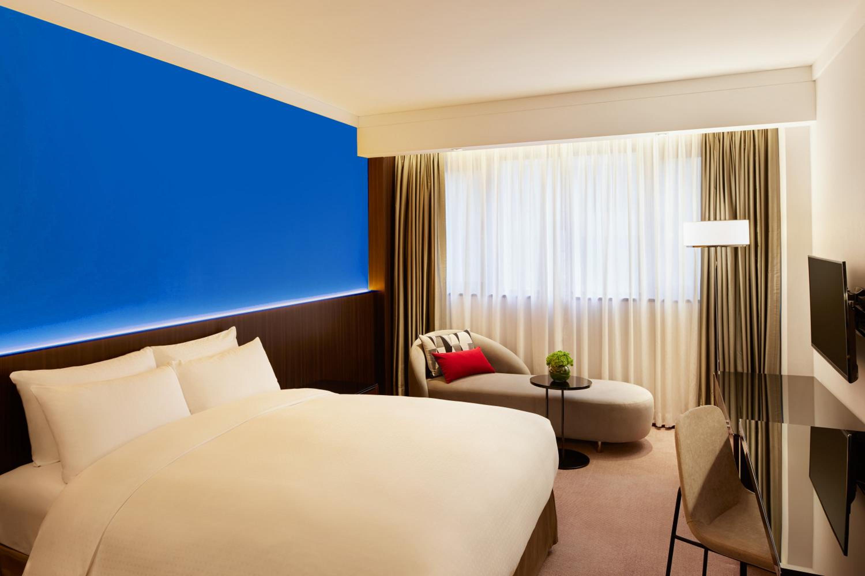 Feels Like Home - Premier Queen or Twin Room (Weekly Housekeeping Service)