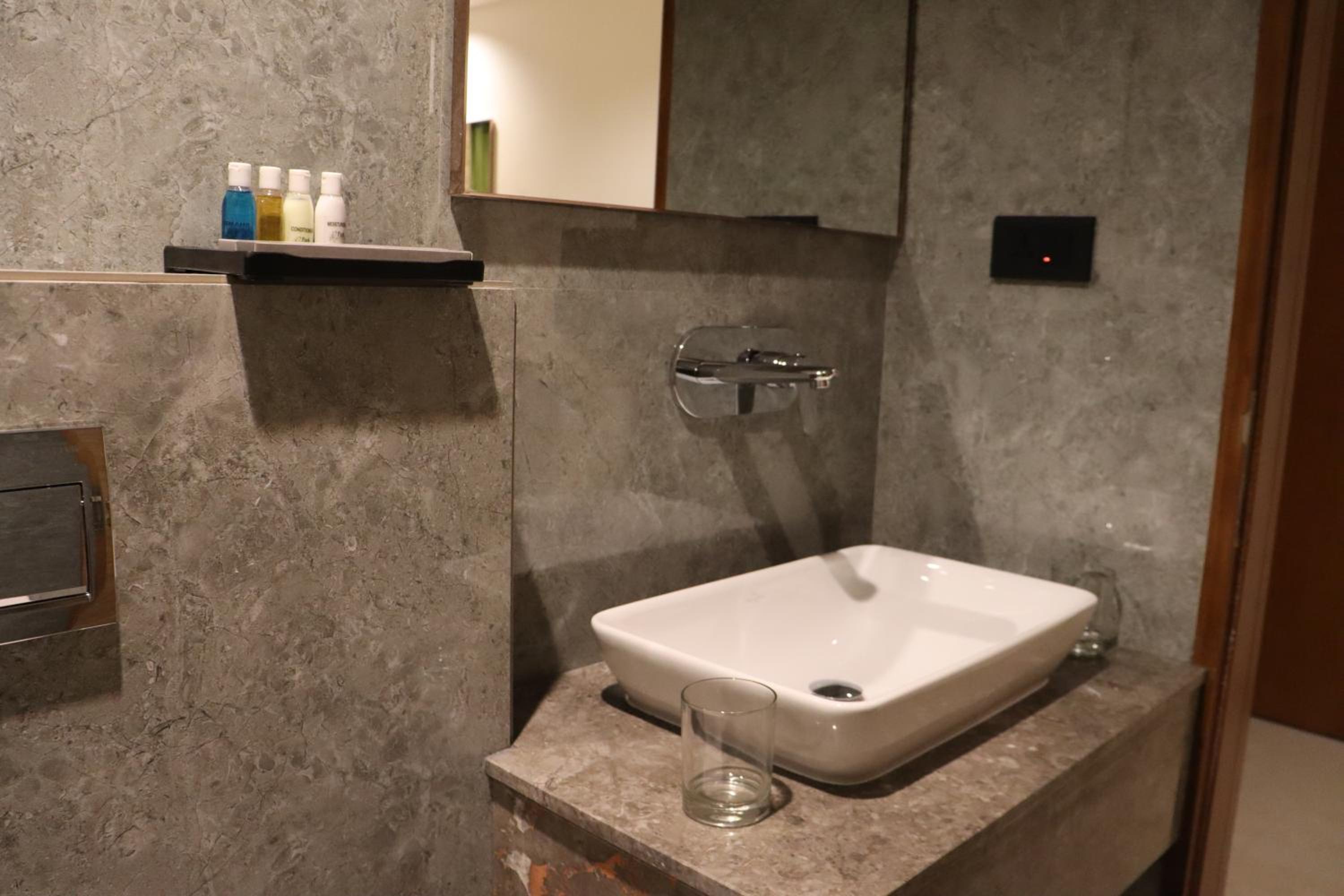 Family Suite - Photo 9