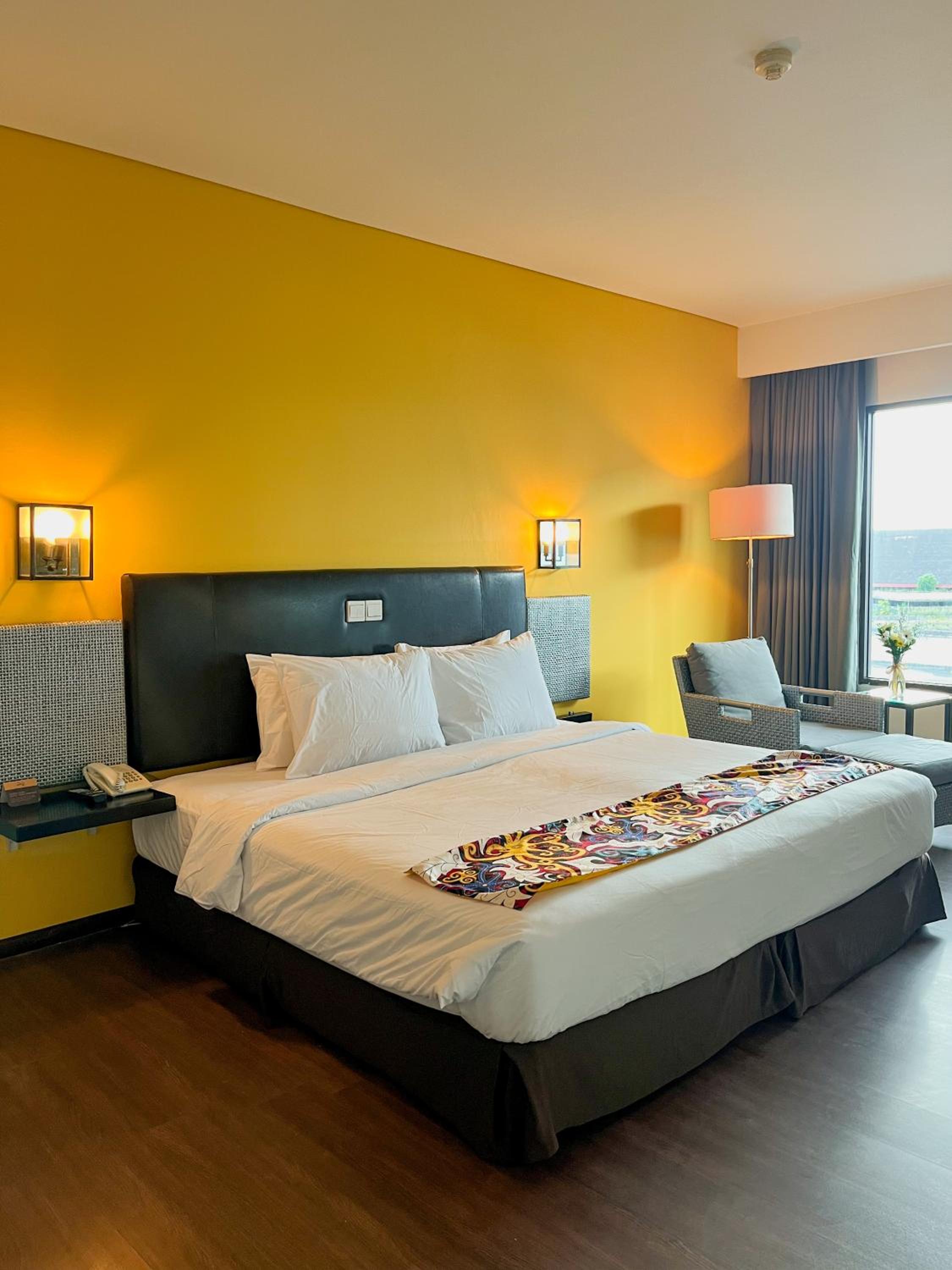 Deluxe Double or Twin Room