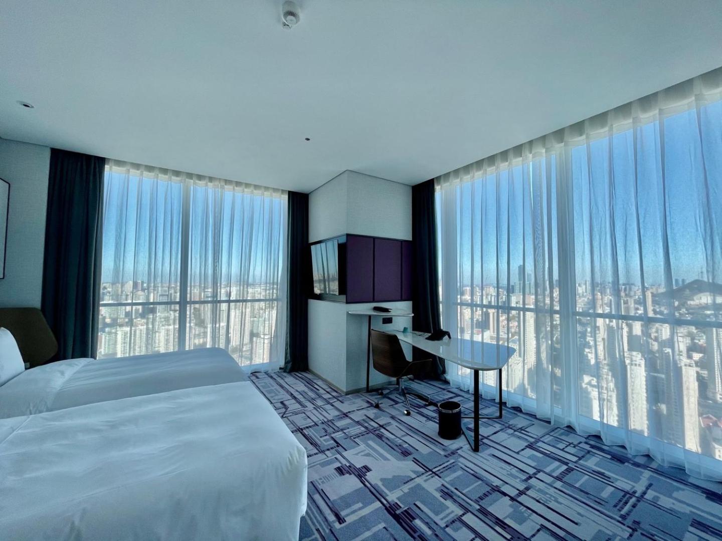 Premium Twin Room - Photo 2