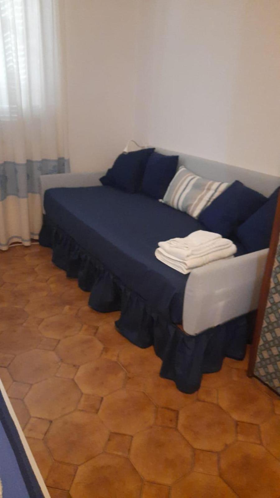 Quadruple Room with Shower - Photo 4