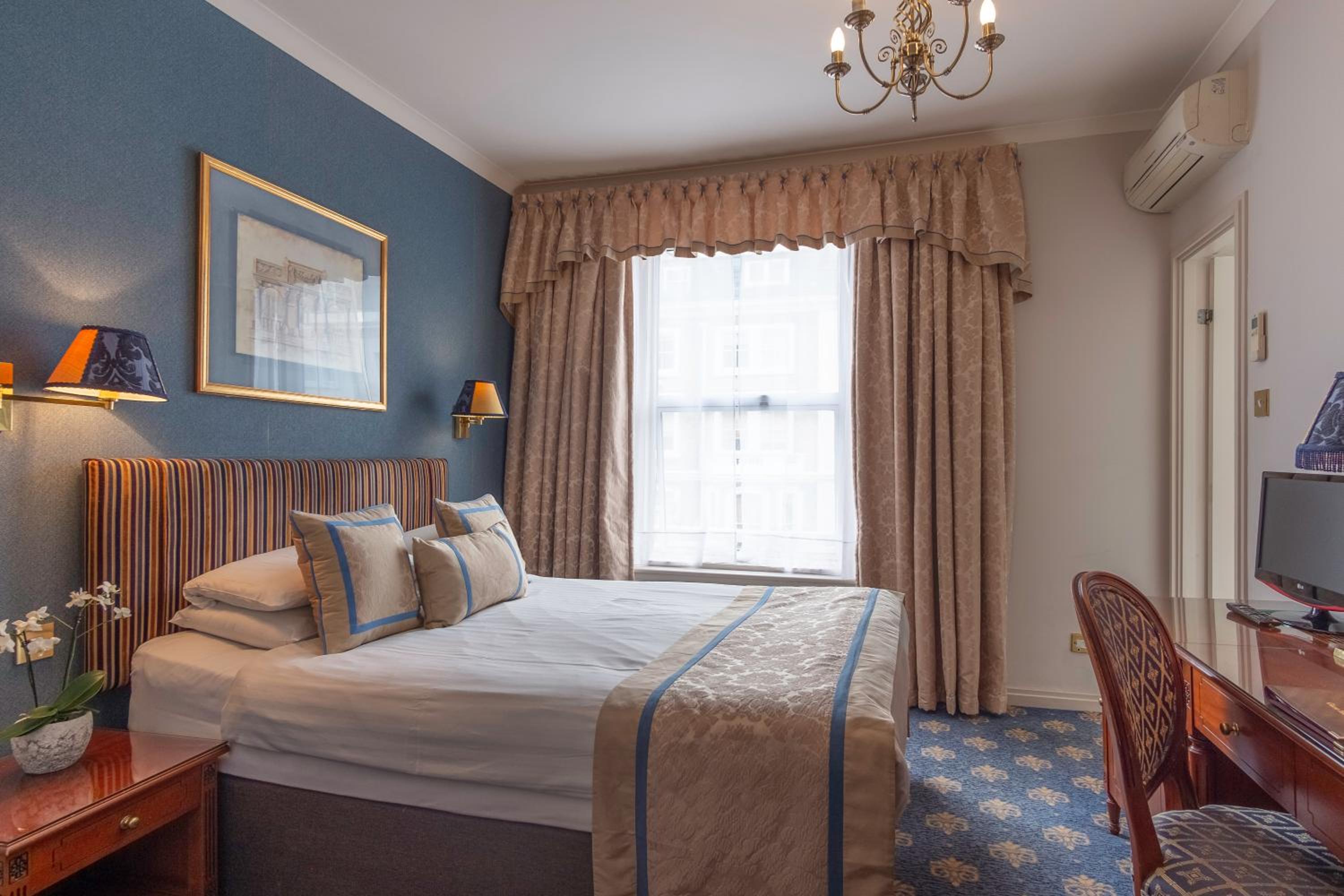 Superior Double Room photo 1
