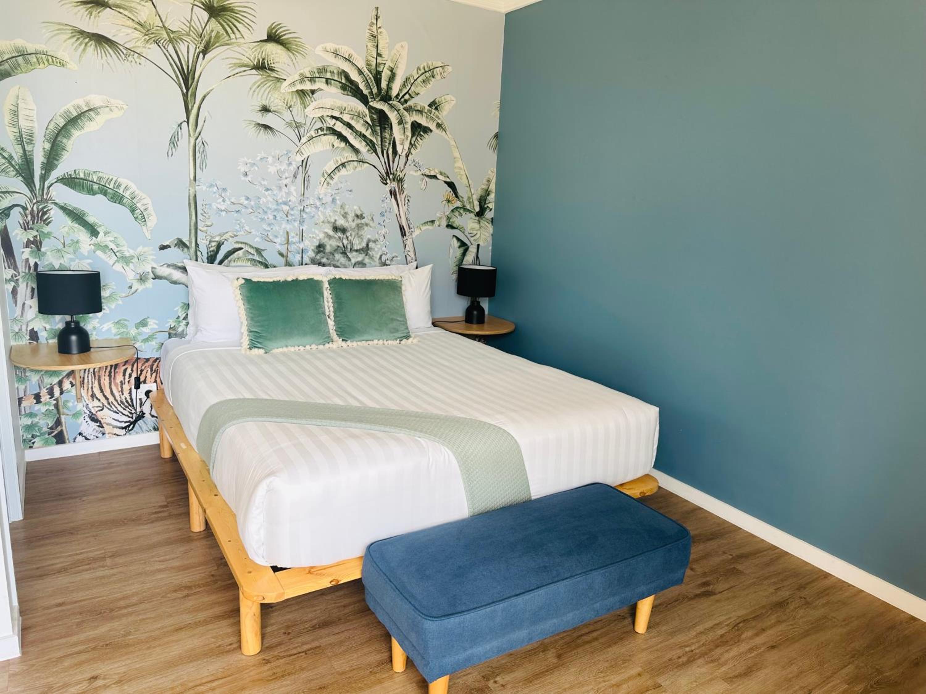 Queen Room with Sea View